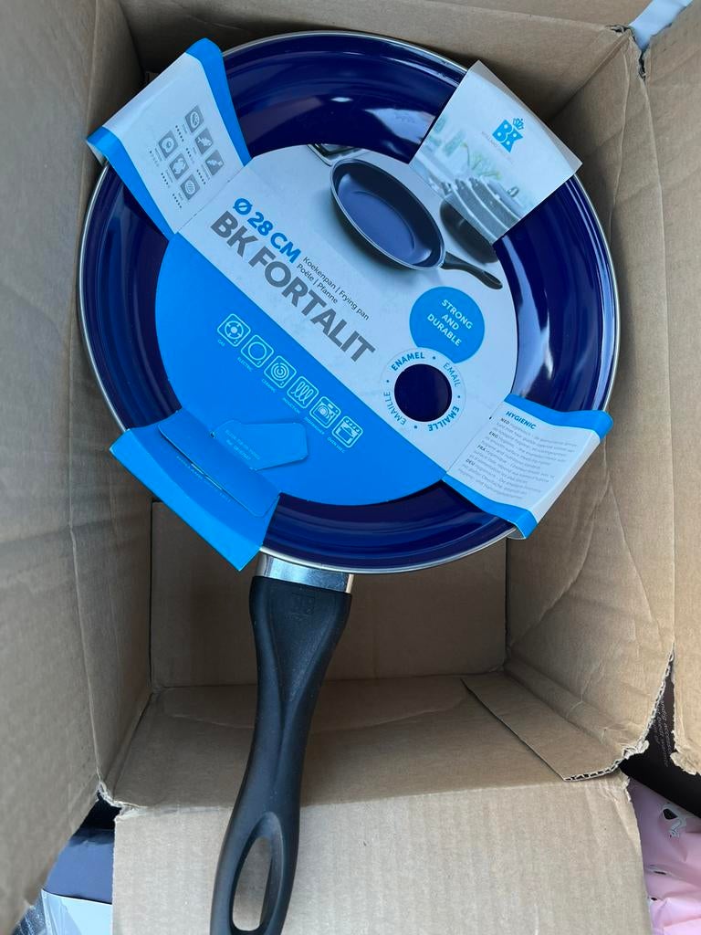 BK FORTALIT KOEKENPAN 28CM & WOKPAN 28CM - BK WOKARANG 28 CM, Ophalen, Overige materialen, Nieuw, Keramische plaat