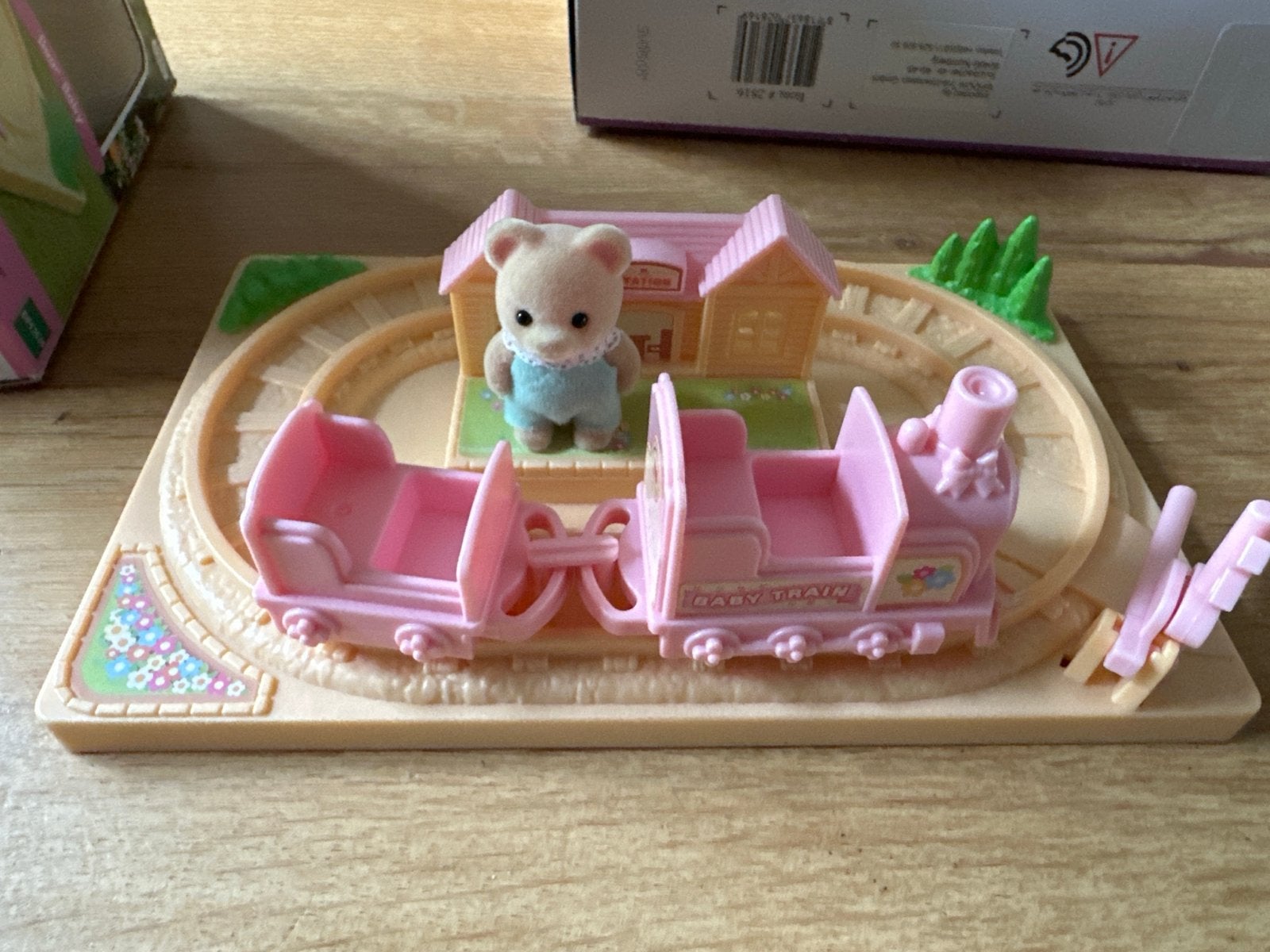 Sylvanian Families Baby Choo-Choo Trein met Beer Baby, Ophalen of Verzenden, Zo goed als nieuw, Overige merken