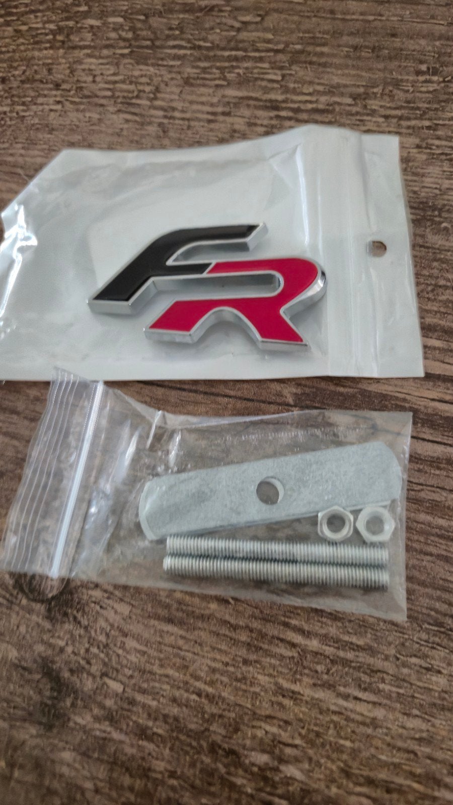 FR LOGO VOOR GRILL METAAL SEAT / CUPRA, Verzenden
