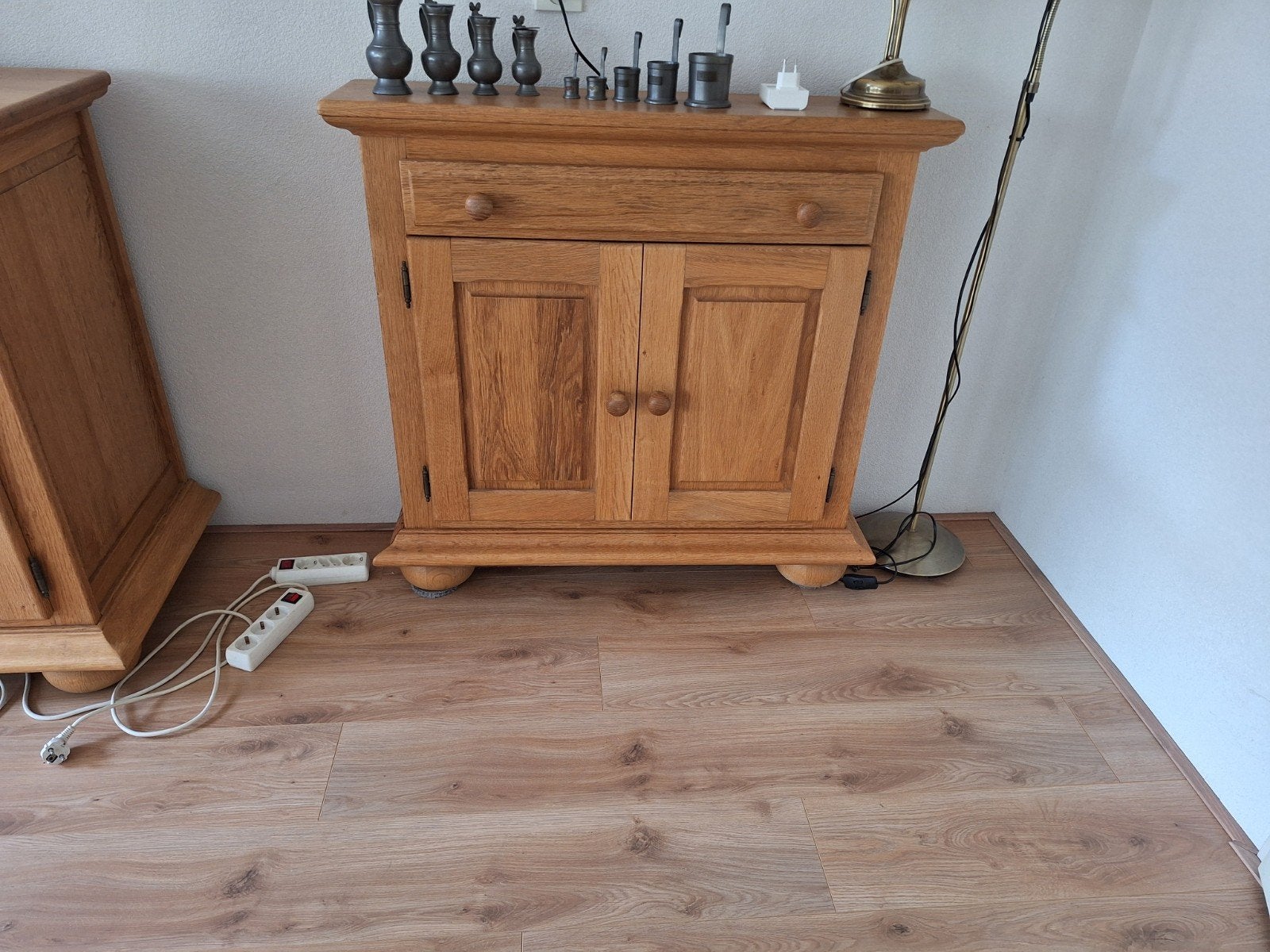 Gratis: Eikenhouten kastje met lade en deuren, Ophalen, Gebruikt