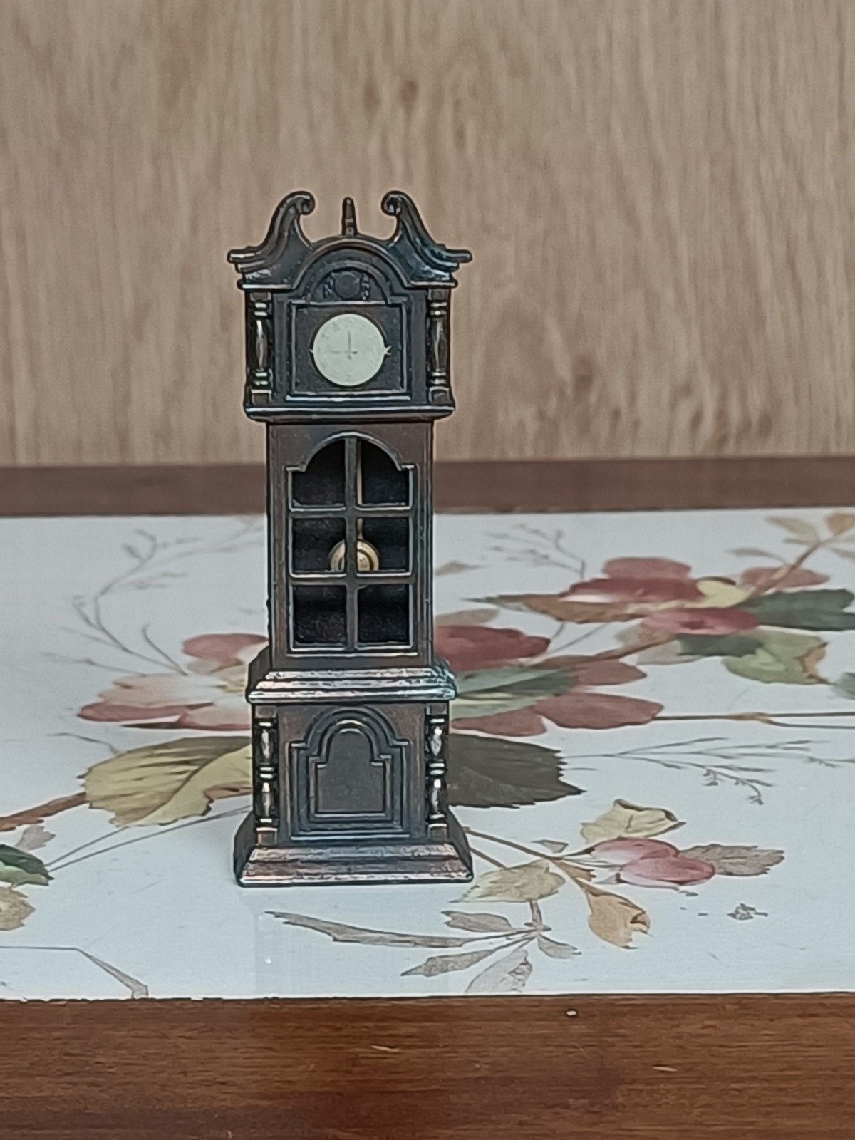 Metalen staande klok poppenhuis jaren '70, Ophalen of Verzenden, Gebruikt, Poppenhuis