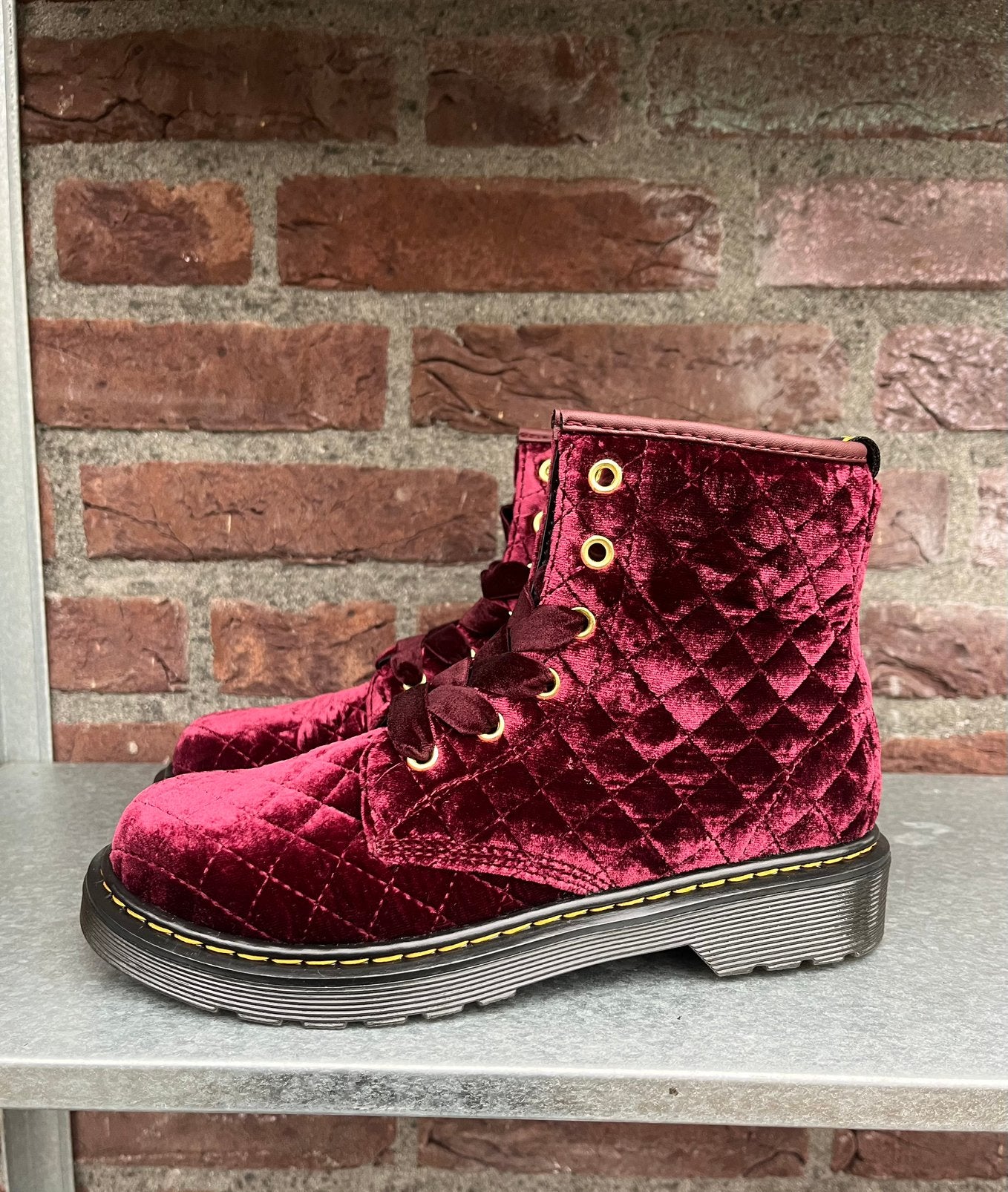 Dr. Martens 1460 J Quilted velvet maat 35 en 36, Dr. Martens, Docs, Meisje, Docs