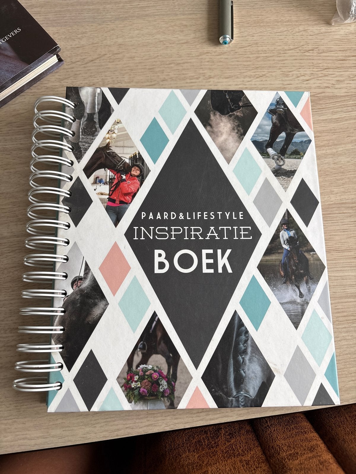 Inspiratieboek training paard en lifestyle, Dieren en Toebehoren, Paarden en Pony's | Overige Paardenspullen, Ophalen of Verzenden