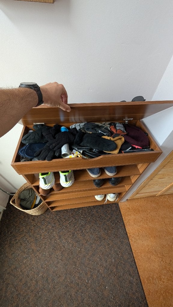 Shoe shelves, Ophalen, Zo goed als nieuw