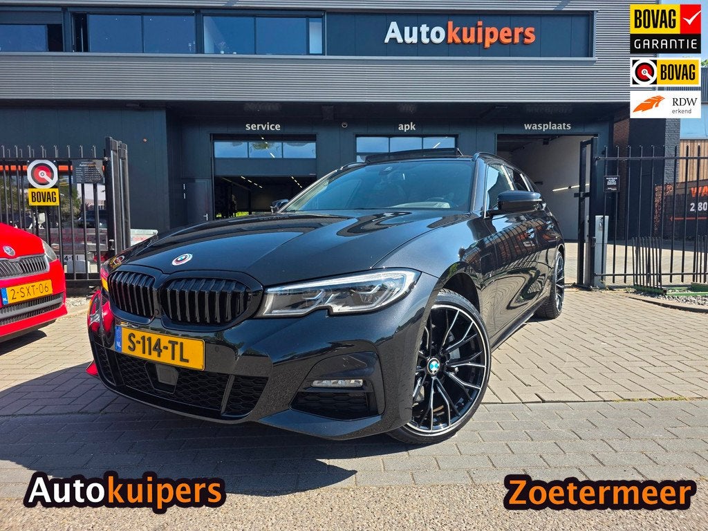 BMW 3-serie Touring 330e High Executive | Met o.a. panoramad, Auto's, BMW, Achterwielaandrijving, Gebruikt, 4 cilinders, Leder en Stof