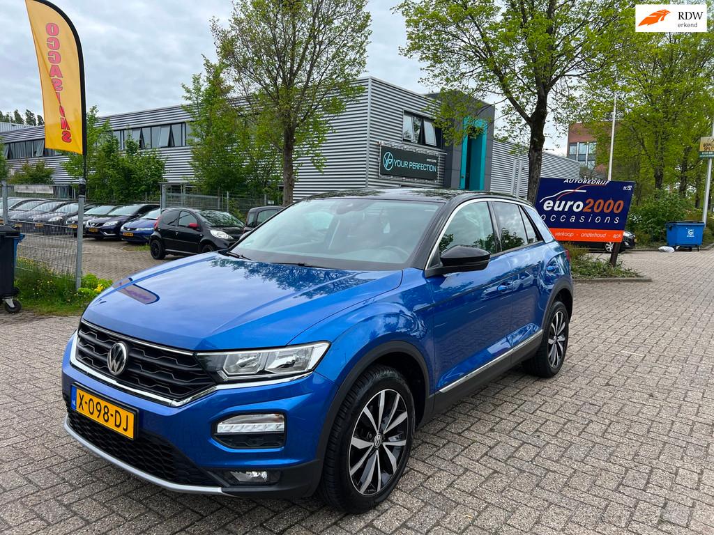 Volkswagen T-Roc 1.5 TSI Sport Business - DIGITAL DASH !, Voorwielaandrijving, Stof, 4 cilinders, 150 pk