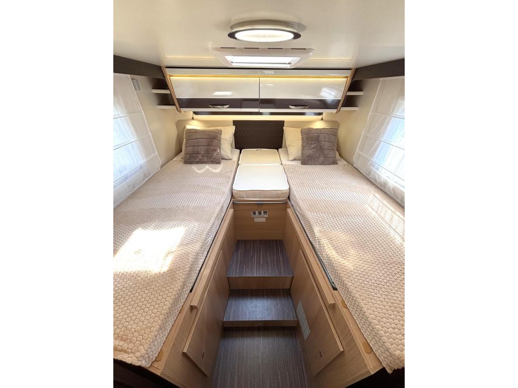 McLouis MC4 273 AUTOMAAT ENKELE BEDDEN + HEFBED LEDER 170PK, Automaat, Ford, 7 tot 8 meter, Bedrijf