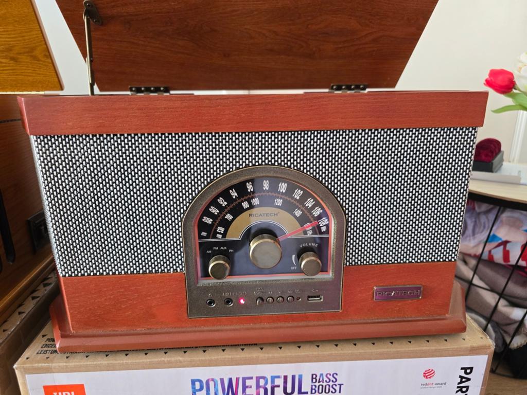 Ricatech Platenspeler met Radio en USB - Zo goed als nieuw, Overige merken, Ophalen of Verzenden, Zo goed als nieuw, USB-aansluiting