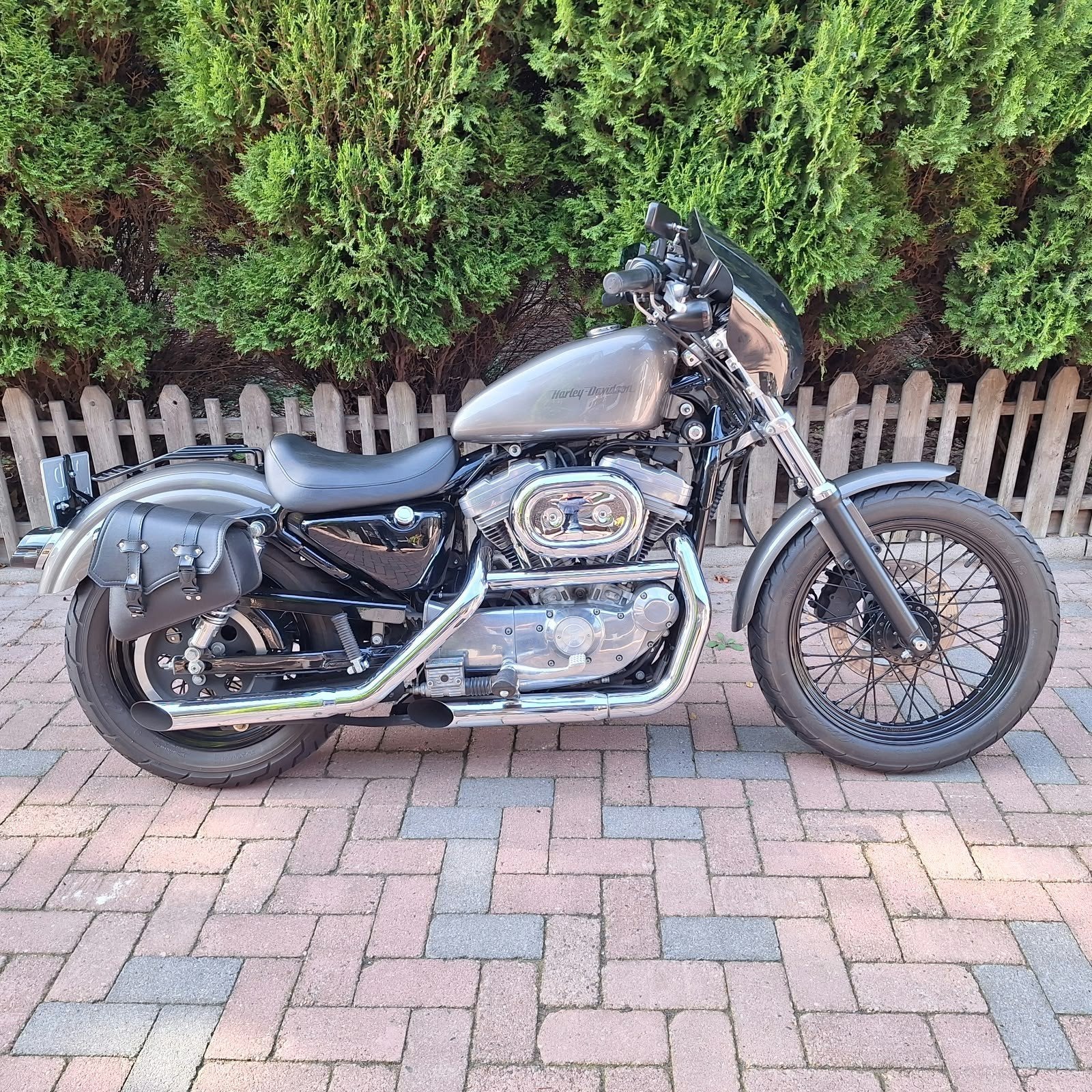 H-D Sportster XLH 883 en Dyna Streetbob., Particulier