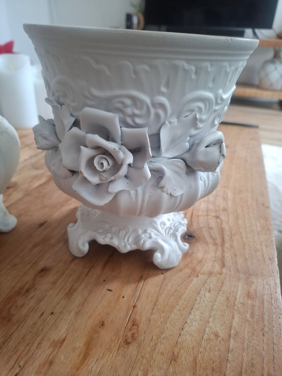 Capodimonte vaas met rozen - Made in Italy, Antiek en Kunst, Antiek | Vazen, Ophalen of Verzenden