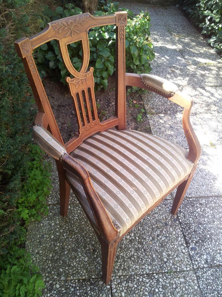 2 haardfauteuils Luiks Louis XVI, Ophalen