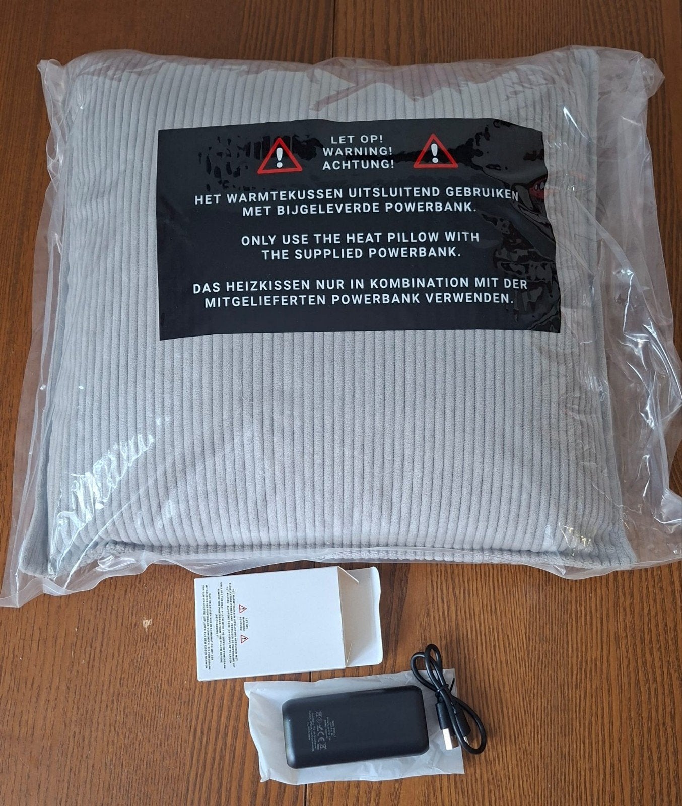 Warmtekussen met Powerbank - Nieuw in verpakking, Ophalen of Verzenden, Nieuw, Vierkant