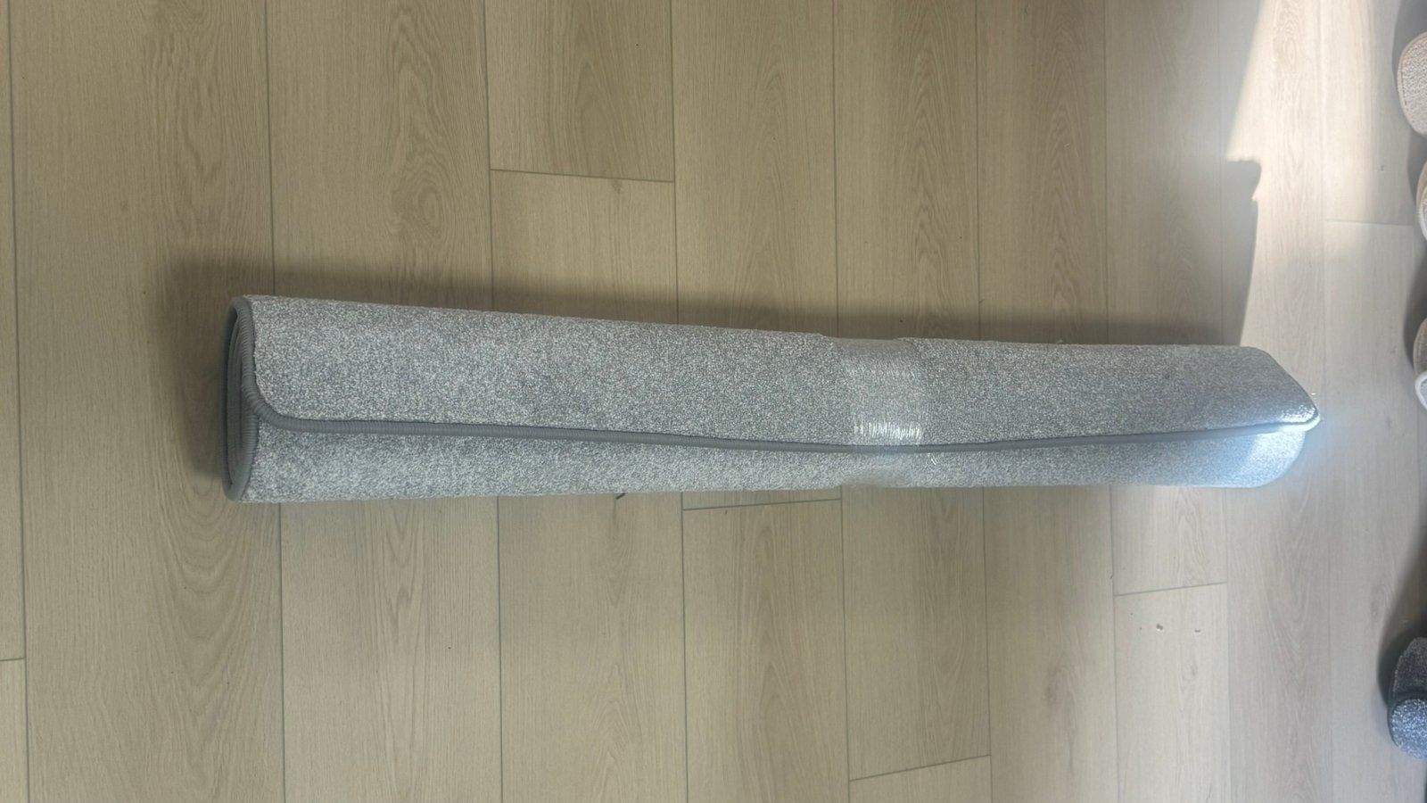 Nieuw lichtgrijs vloerkleed 140x200 cm | Slechts €18!, Ophalen, 100 tot 150 cm, Grijs, Rechthoekig