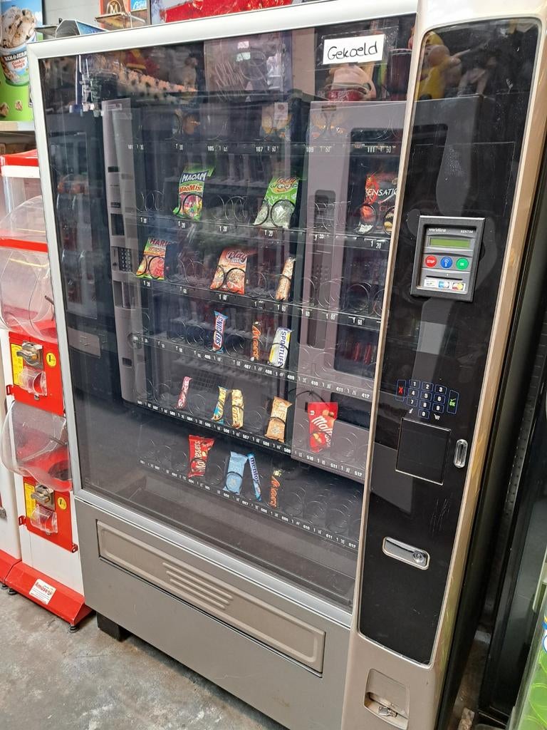 Snack automaat gekoeld Crane Merchant, Ophalen, Gebruikt