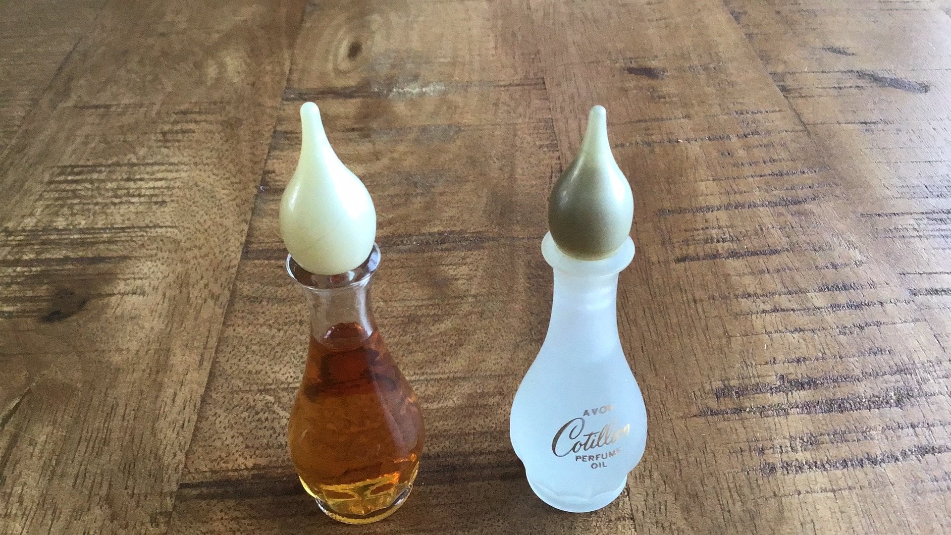 2 Vintage miniaturen van Avon, Ophalen of Verzenden, Zo goed als nieuw, Miniatuur