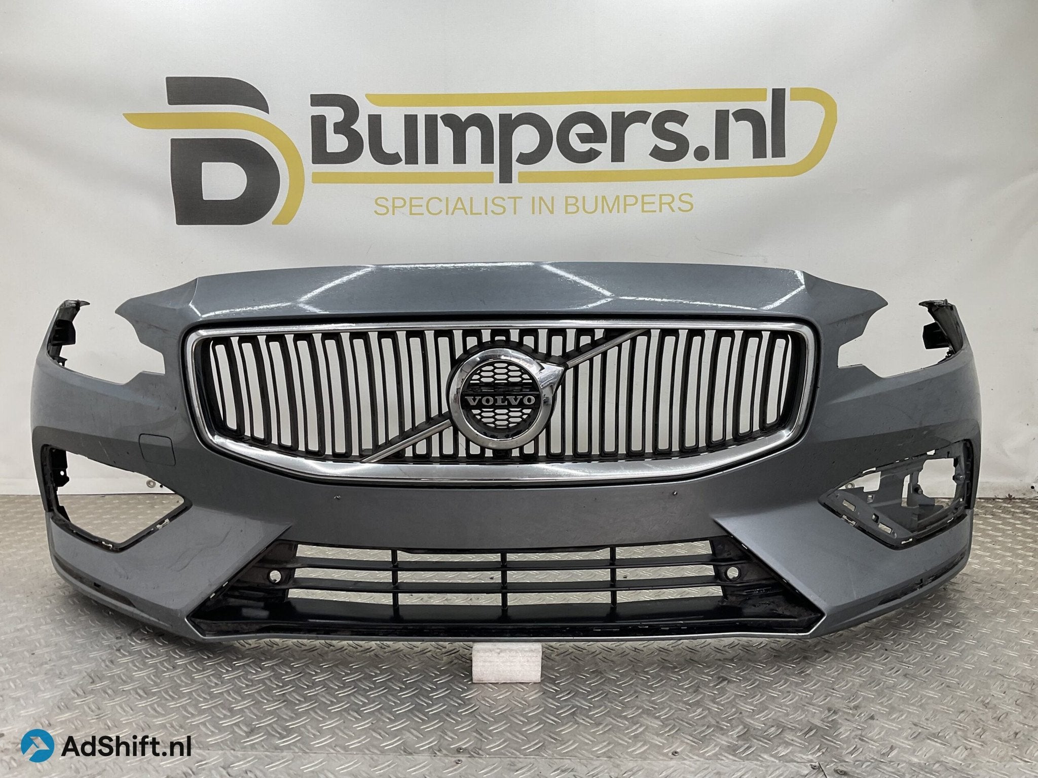 Bumper Volvo S60 V60 2018-2022 31690589 Voorbumper E5-20716, Bumper