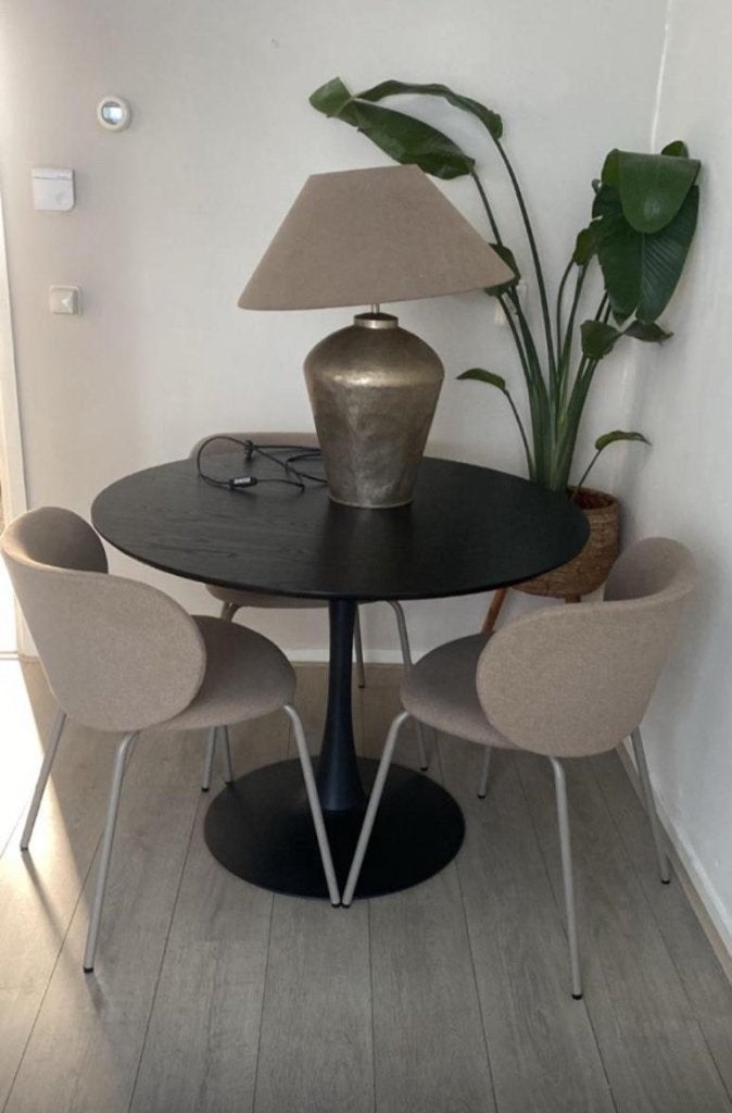 Zwarte tafel en beige stoelwn, Ophalen, 200 cm of meer, 50 tot 100 cm, Zo goed als nieuw