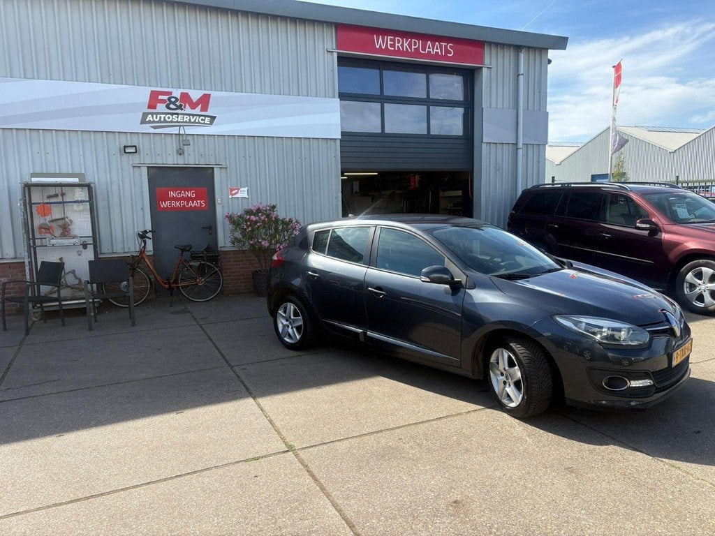 Renault Mégane 1.2 TCe Expression Airco, cruise, navi, Voorwielaandrijving, Euro 5, Stof, Gebruikt