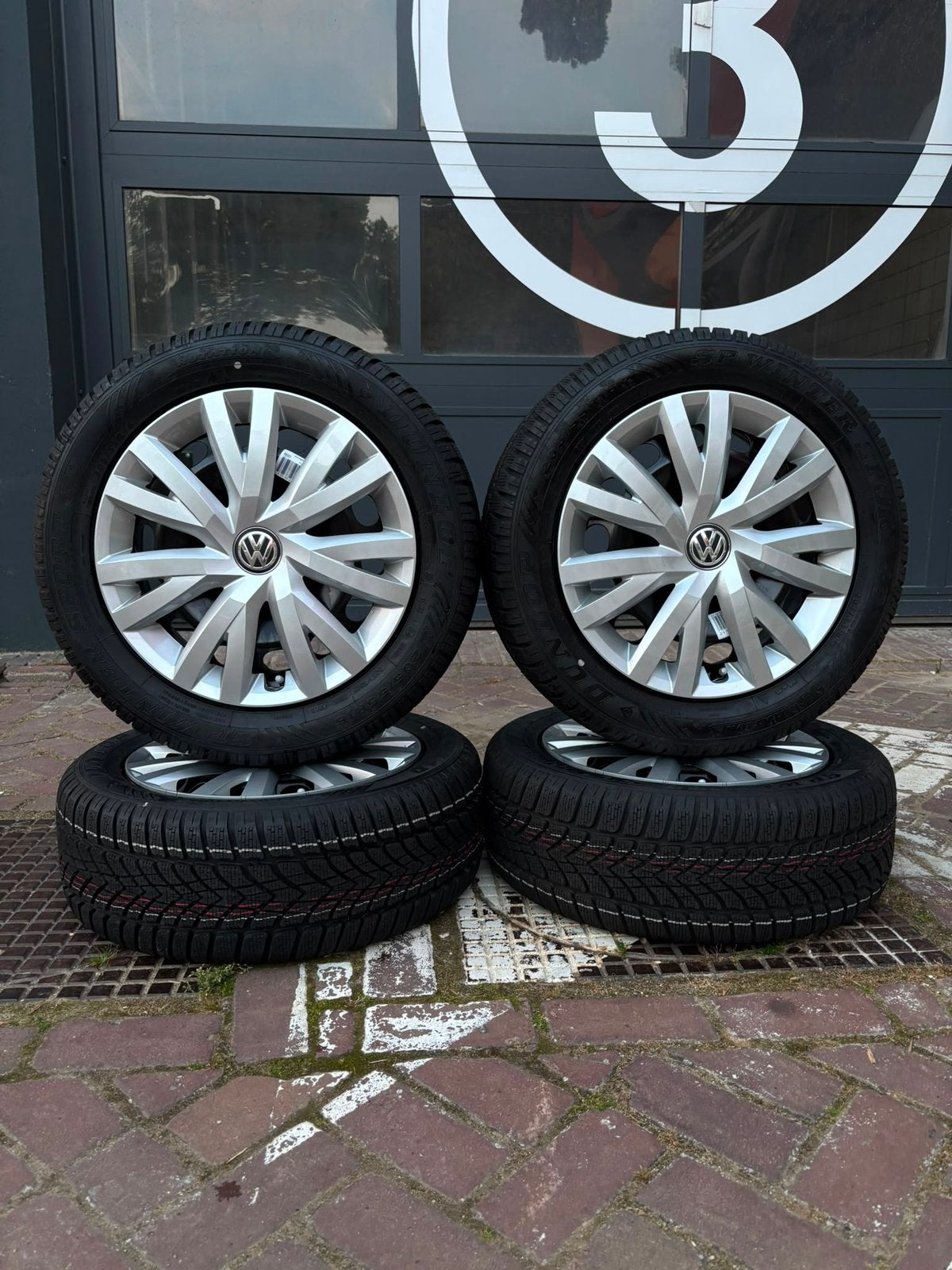 ️ ❄️ 16” Volkswagen Golf velgen met winterbanden NIEUW, Auto diversen, Wieldoppen, Ophalen, Nieuw