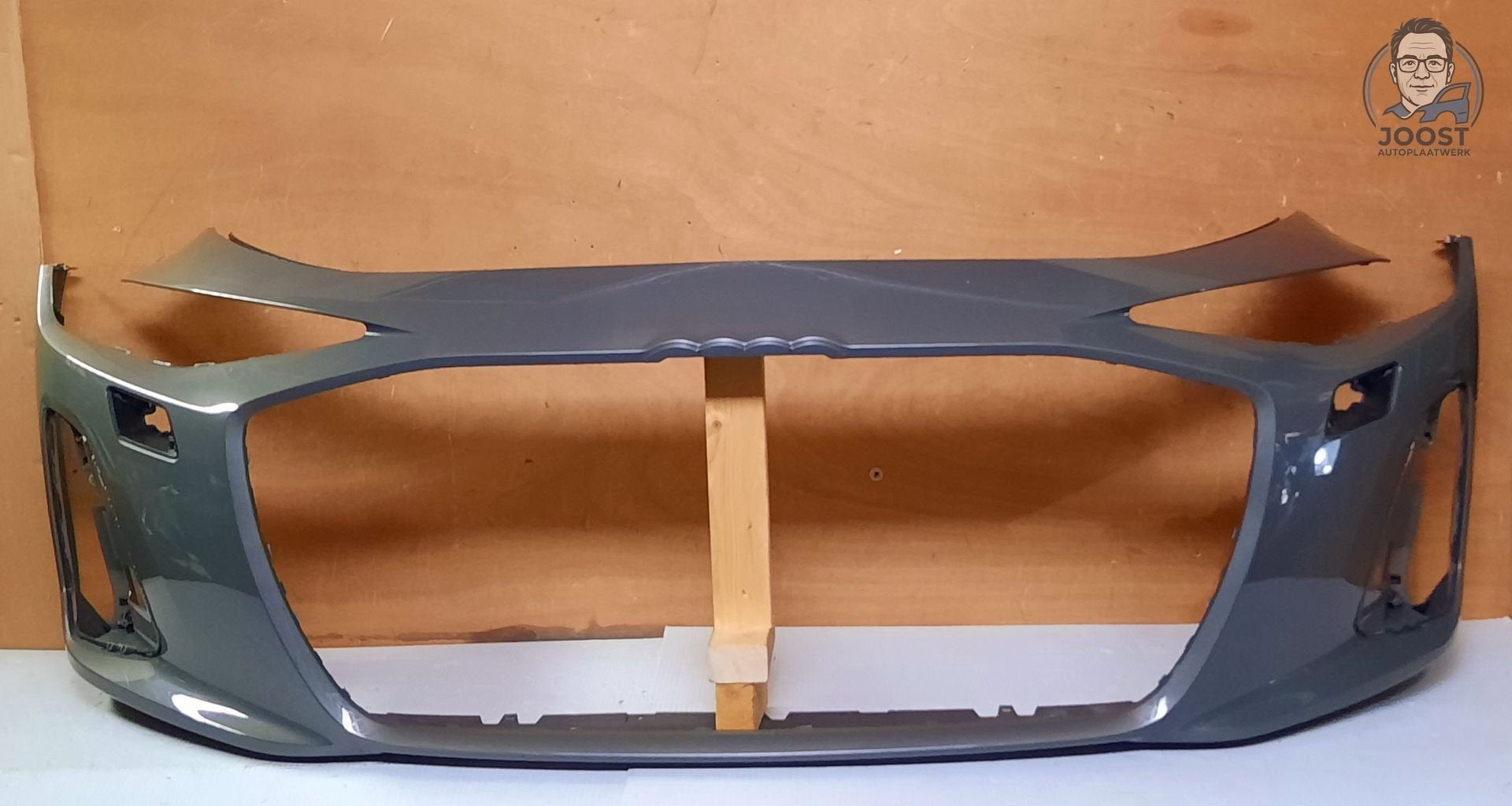 Voorbumper orgineel Audi A6 C9 Advanced v.a 2025 4P0807437A, Gebruikt, -, Voor, Bumper