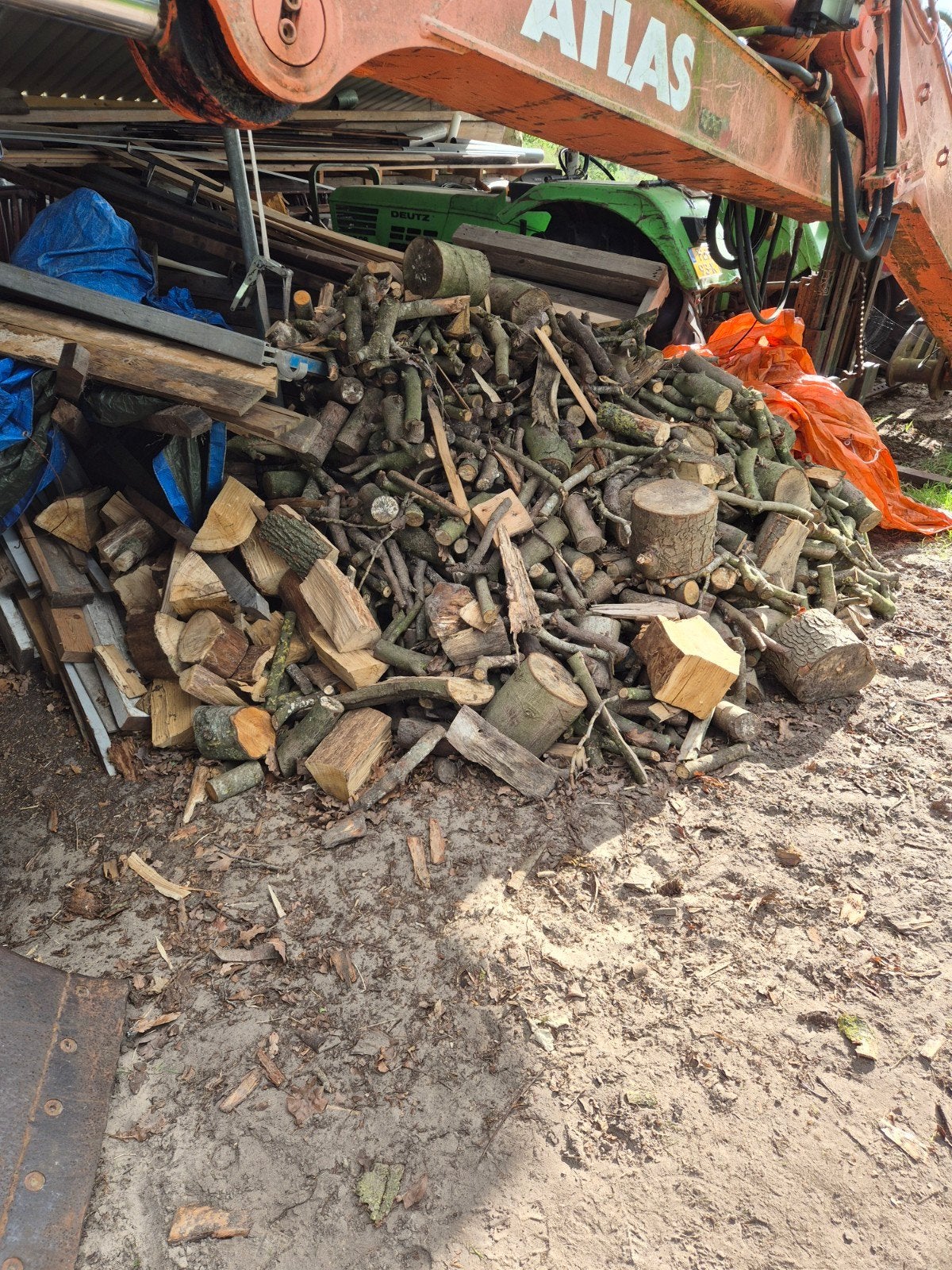 Brandhout Haardhout Berken, Larix, Essen, Eiken, Minder dan 3 m³, Ophalen, Overige houtsoorten, Blokken