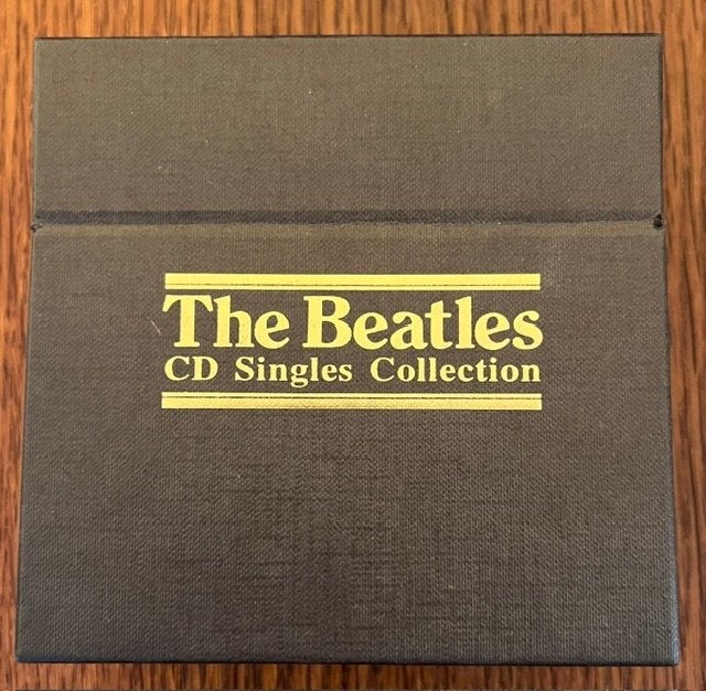 The Beatles 22 CD Singles Collection Box Nieuwstaat, Cd's en Dvd's, Boxset, Ophalen of Verzenden, Zo goed als nieuw, Pop
