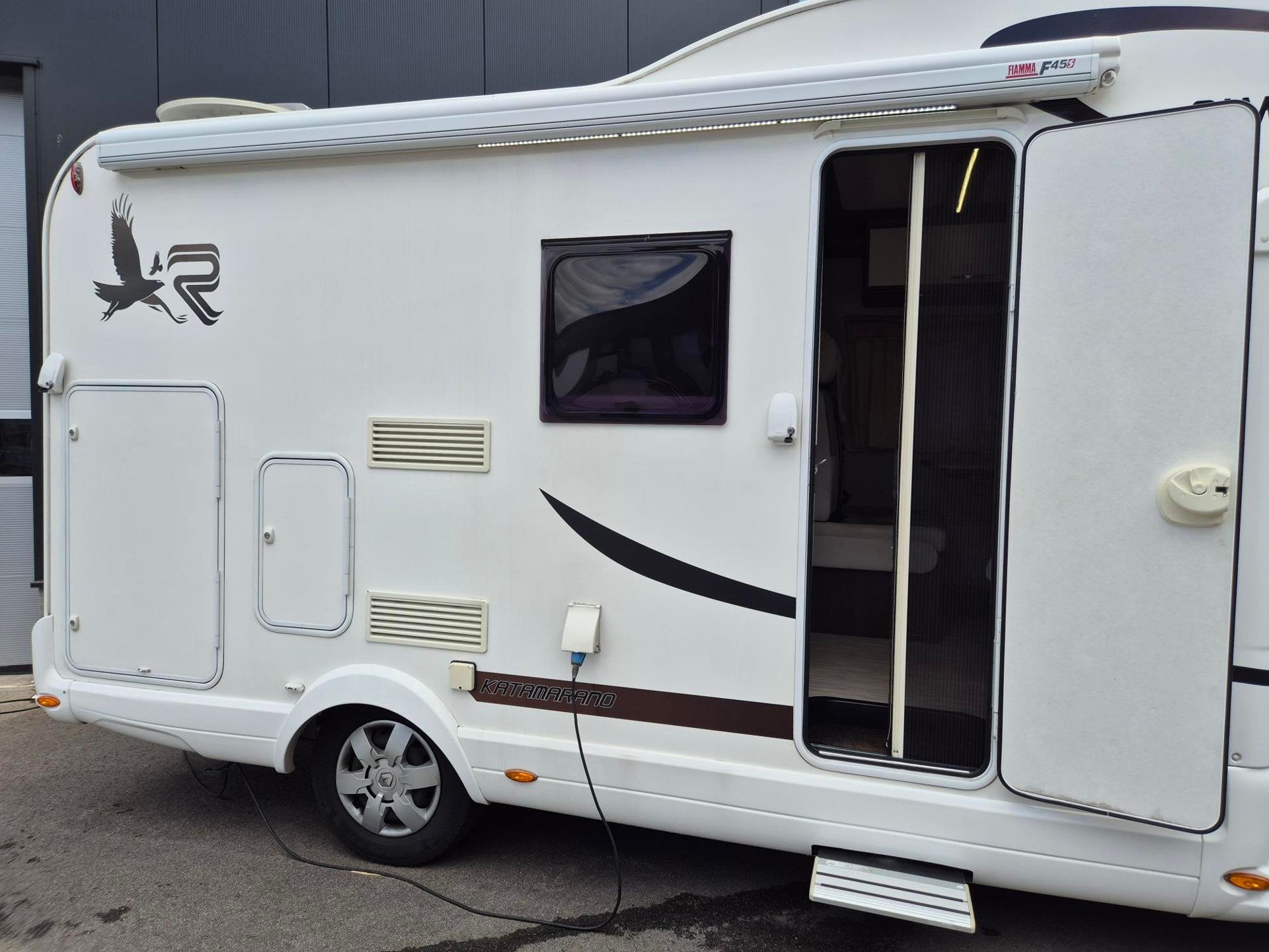 Rimor Renault DCi 125 Katamarano 2x Airco Schotel Vak. klaar, Caravans en Kamperen, Campers, Ringverwarming, Bedrijf, Renault - Rimor