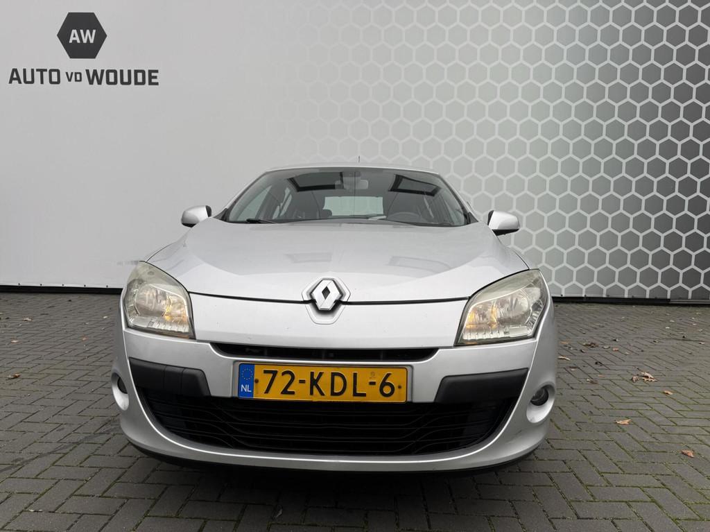 Renault Megane 1.6 Dynamique Trekhaak Let op Schade, Stof, Gebruikt, Zwart, 4 cilinders