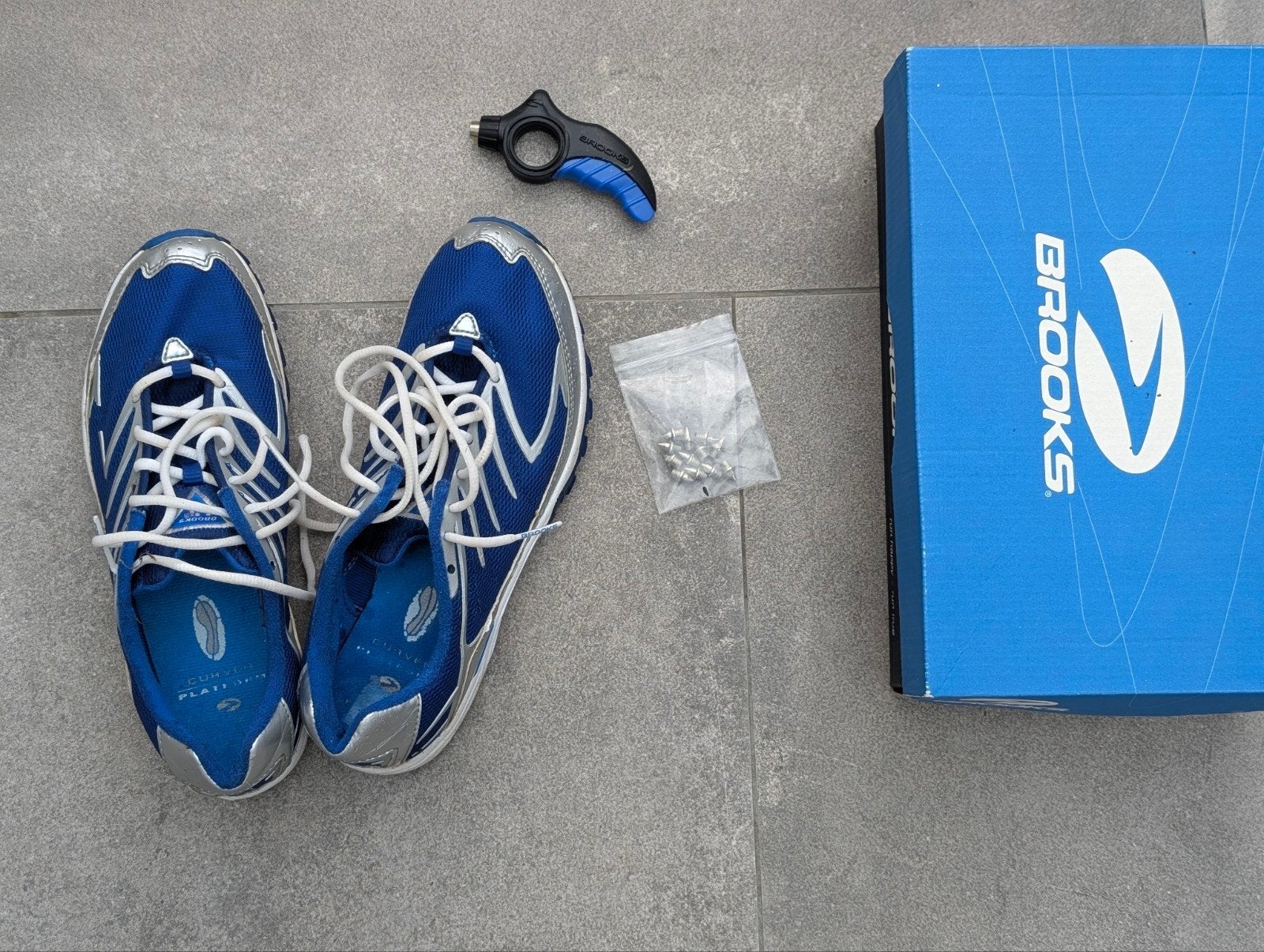 Brooks atletiek spikes - cross spikes-lange afstand maat 38, Ophalen of Verzenden, Gebruikt, Hardlopen, Spikes