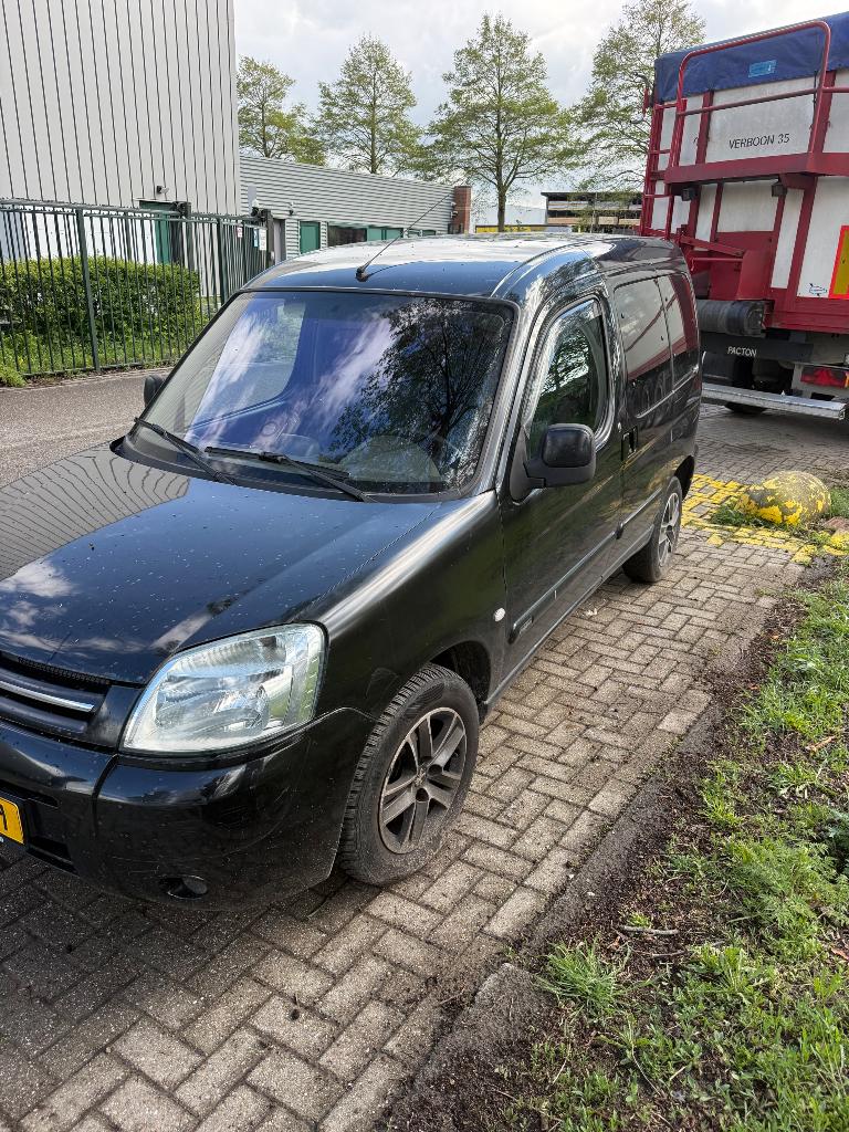 Citroën Berlingo 1.6 I 16V 2005 Zwart, 4 cilinders, 1226 kg, Zwart, Berlingo