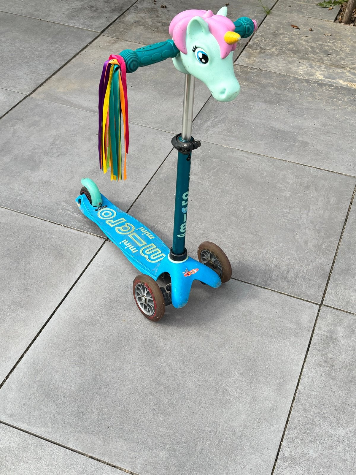 Micro Mini Step met Eenhoorn Hoofd en Regenboog Lintjes, Fietsen en Brommers, Ophalen of Verzenden, Gebruikt, Gewone step