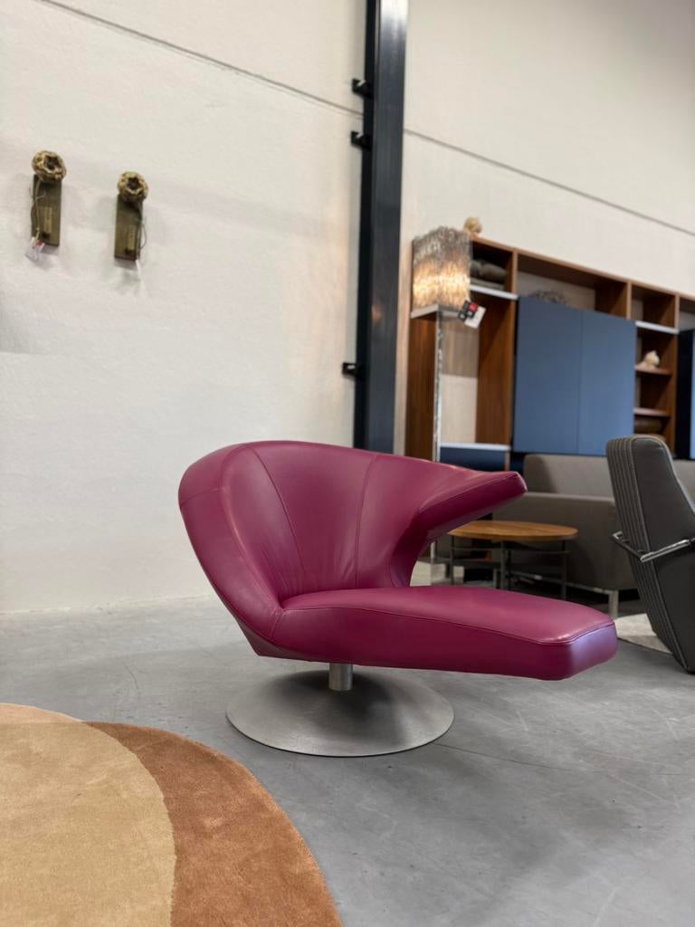 Als nieuw Leolux Parabolica draaifauteuil Roze leer Stoel