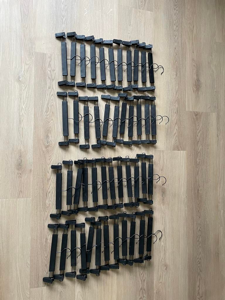 Kledinghangers met knijpers - 46 stuks, Hobby en Vrije tijd, Modeltreinen | Overige schalen, Ophalen, Nieuw, Gelijkstroom, Overige merken