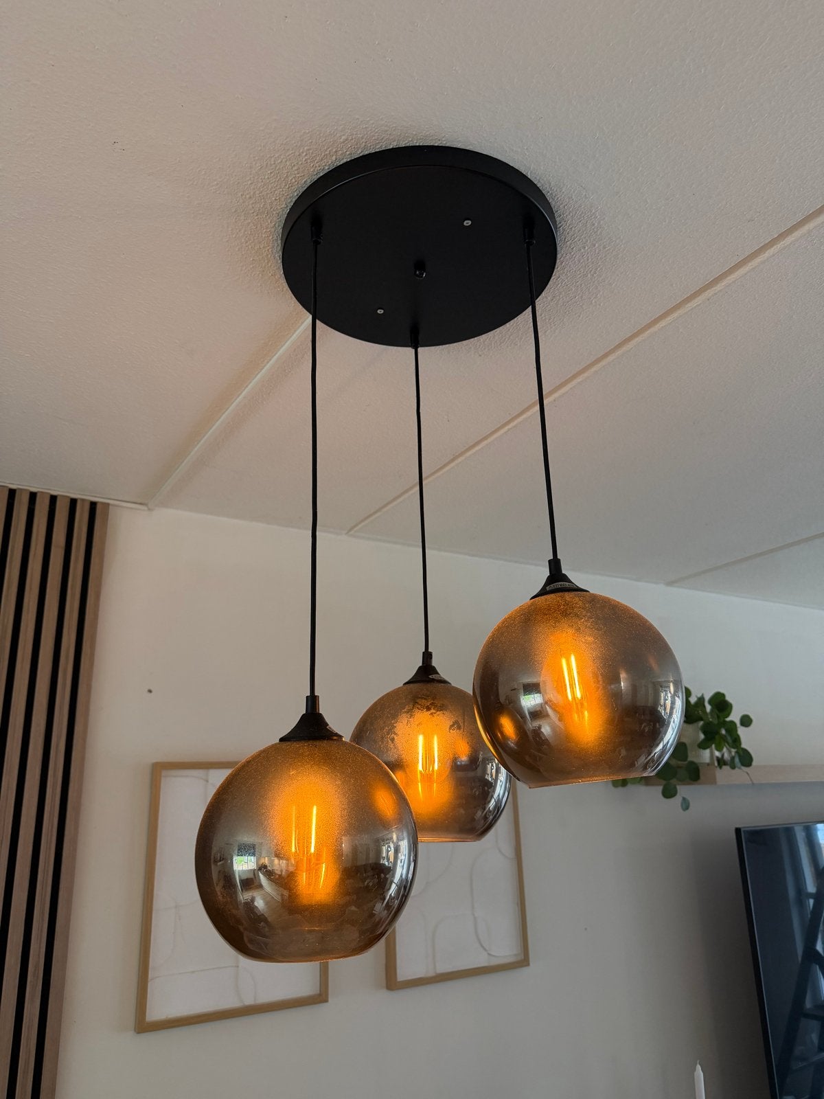 Moderne hanglamp met 3 glazen bollen, Ophalen of Verzenden, Gebruikt, Glas, E27 (groot)