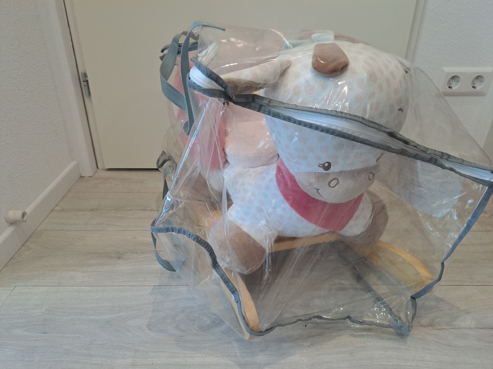 Roze hobbelpaard, Ophalen, Zo goed als nieuw