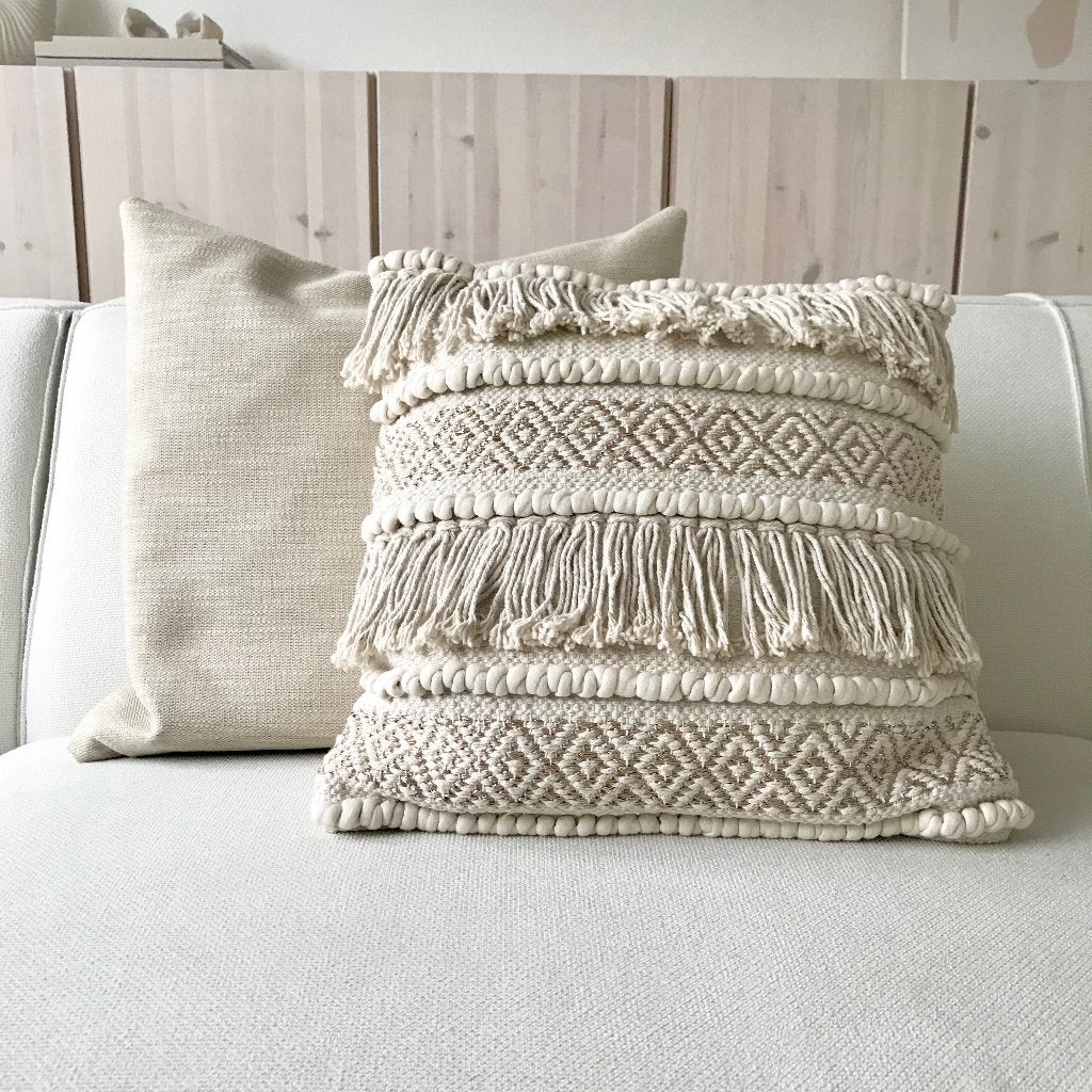 NIEUW bohemian kussen 50x50 franjes rosé goud crème beige, Beige, Vierkant, Nieuw, Ophalen of Verzenden