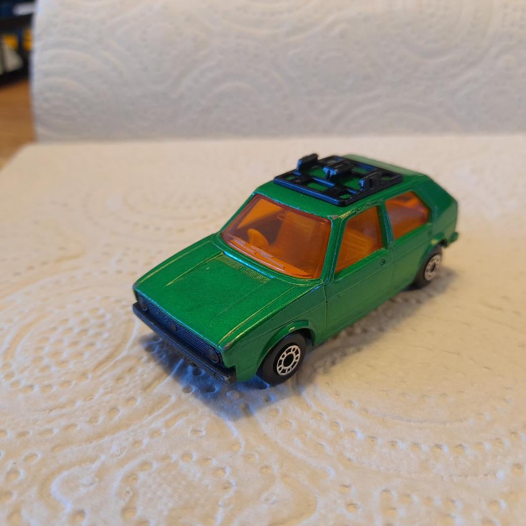 Matchbox Lesney VW Golf zonder surfboards, Hobby en Vrije tijd, Modelauto's | Overige schalen, Zo goed als nieuw, Auto, Ophalen of Verzenden