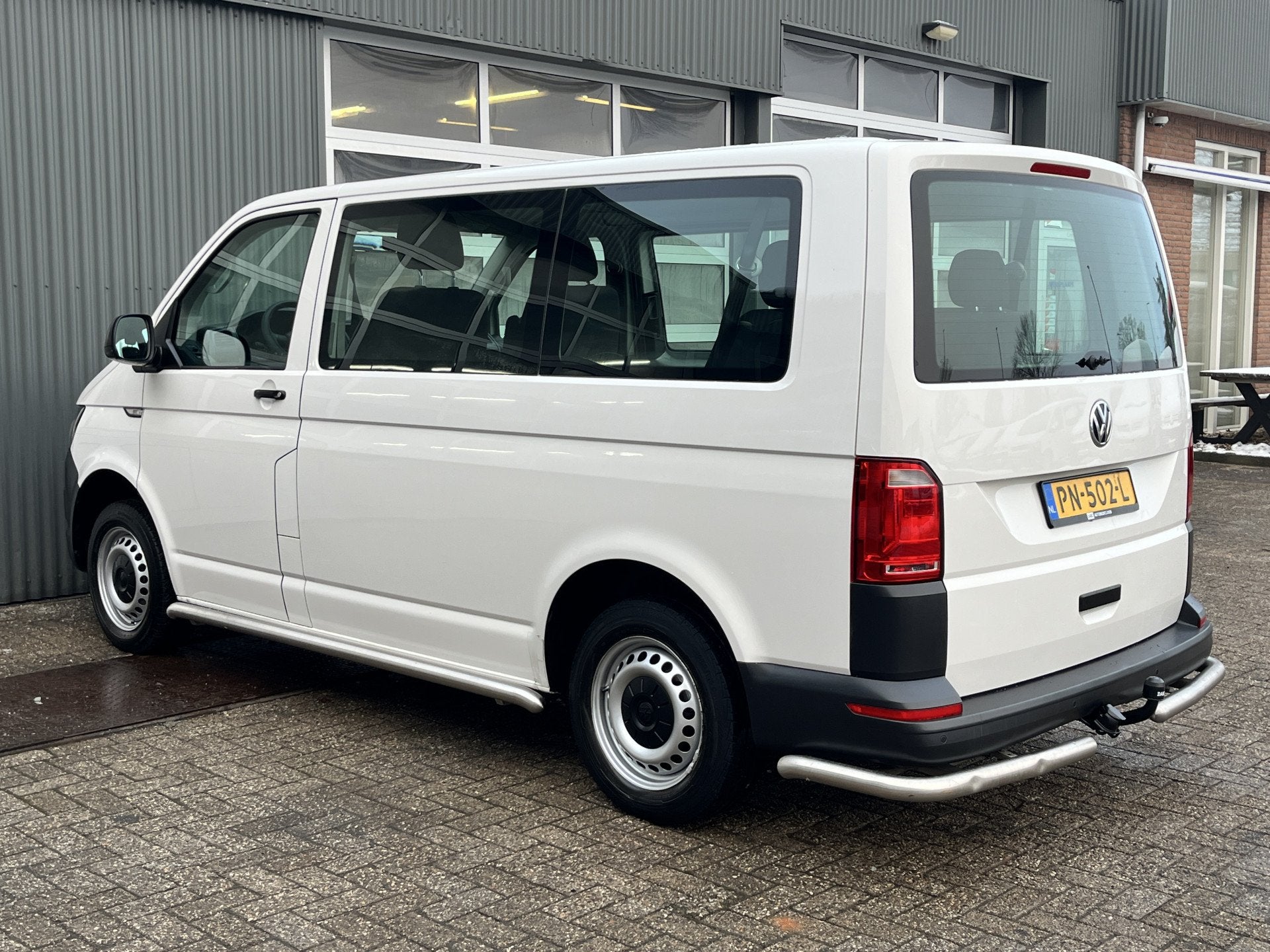 Volkswagen Transporter Kombi 2.0 TDI L1H1 150pk Automaat DSG, Auto's, Stof, Gebruikt, 150 pk, 255 €/maand