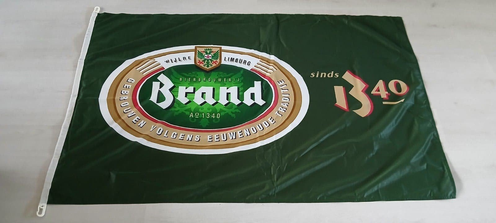 150 x 96 cm Brand Bier Vlag Sinds 1340 bier reclame mancave, Ophalen of Verzenden, Gebruikt