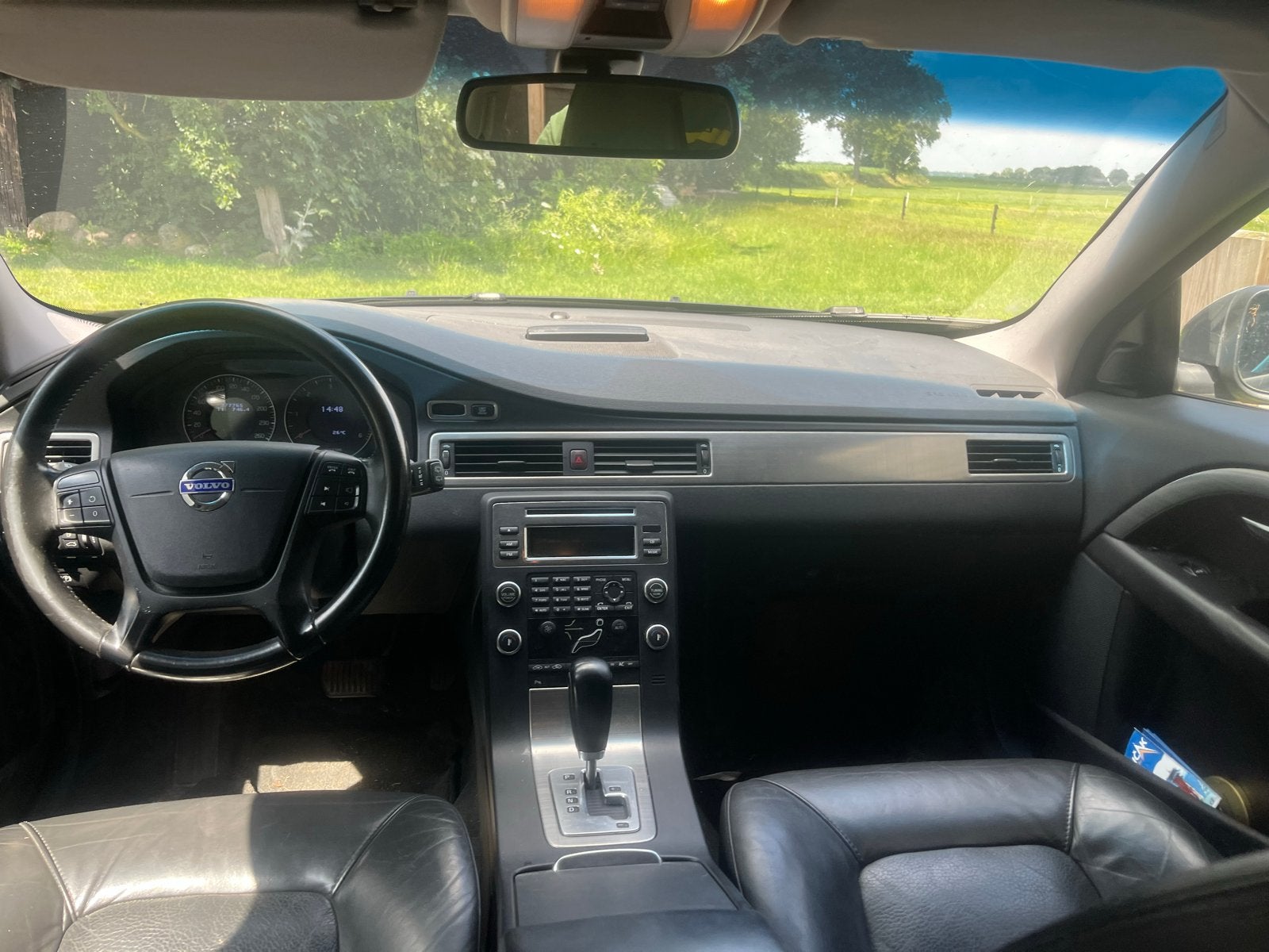 Volvo V70 2.4 D AUT 2009 Grijs nieuwe APK, Auto's, 15 km/l, 1800 kg, Stationwagon, Diesel