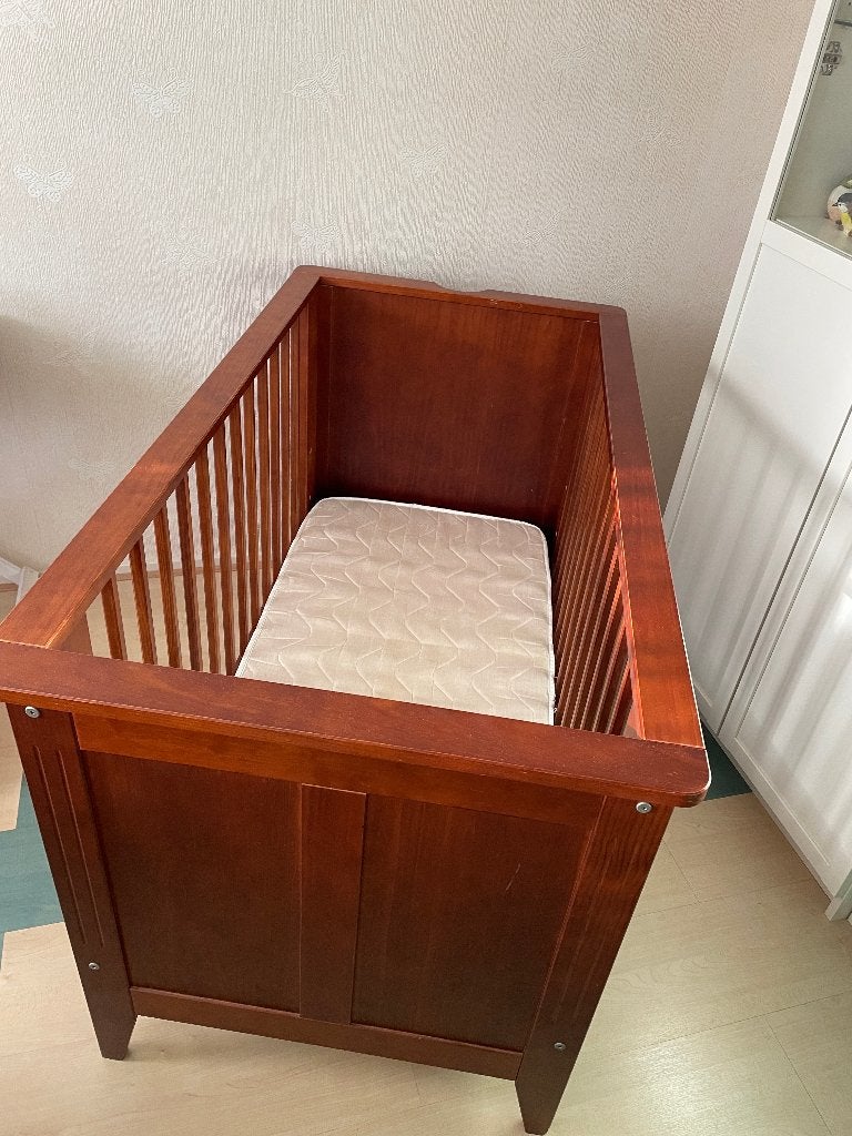 Massief houten ledikant 60x120cm met verstelbare bodem, Gebruikt, Minder dan 140 cm, Minder dan 70 cm, Ophalen