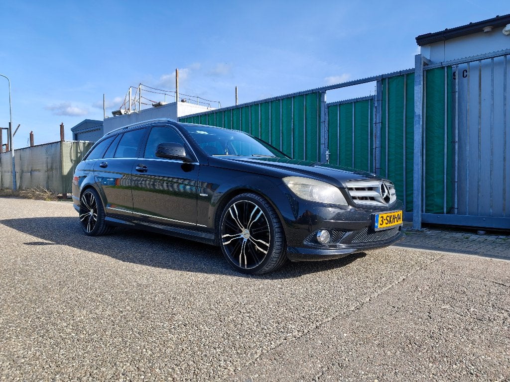 Mercedes-Benz C350 Estate Avantgarde 2007 Zwart youngtimer, Automaat, Achterwielaandrijving, 1800 kg, Zwart