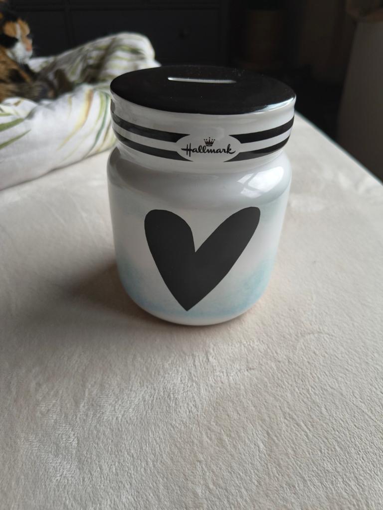 Hallmark spaarpot met hart - zo goed als nieuw, Ophalen of Verzenden, Zo goed als nieuw, Steen, Aardewerk of Keramiek, Overige thema's