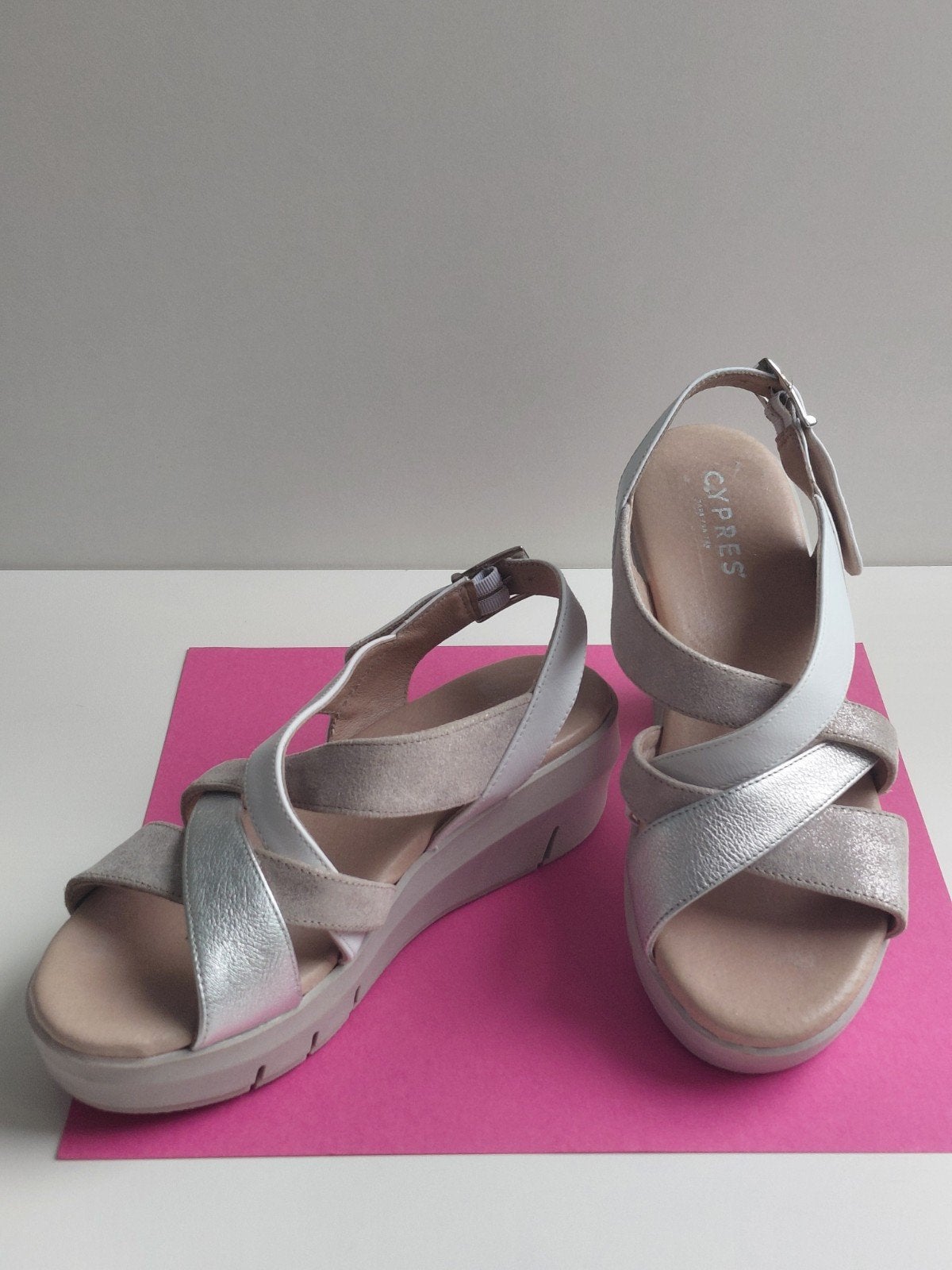 Zacht leren Cypres sandalen 39, Cypres, Zo goed als nieuw, Sandalen of Muiltjes, Ophalen of Verzenden