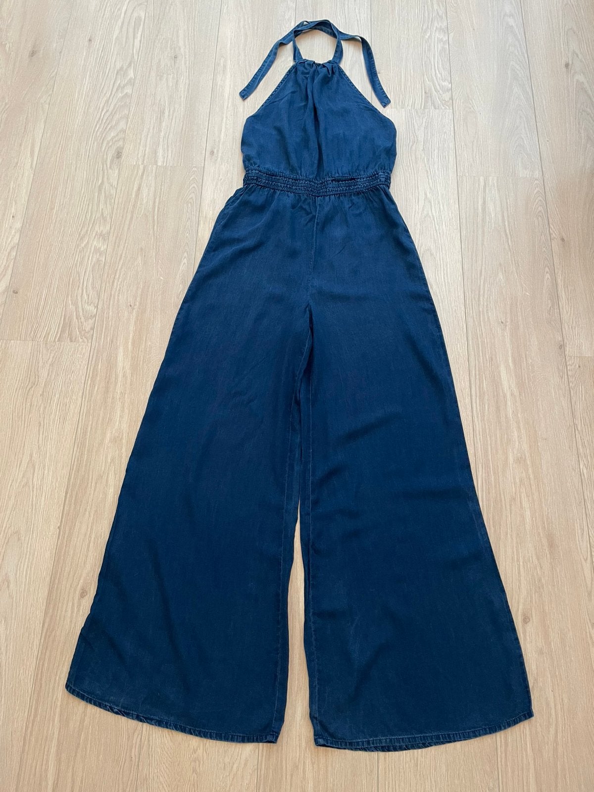 Blauwe halter jumpsuit maat s van Mango, Ophalen of Verzenden, Gedragen, Maat 36 (S), Blauw