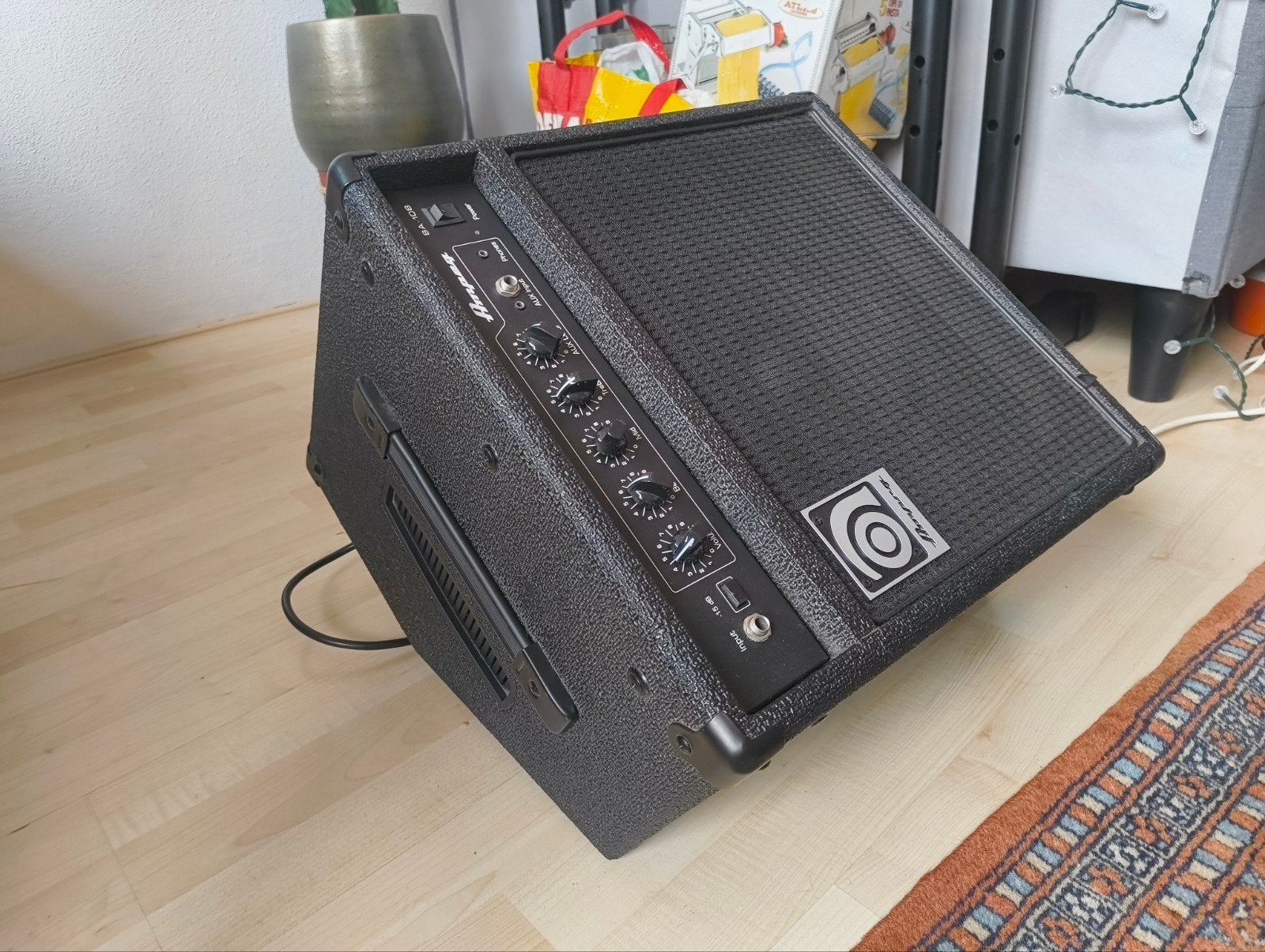 Ampeg BA-108 Basgitaarversterker, Ophalen of Verzenden, Zo goed als nieuw, Basgitaar, Minder dan 50 watt