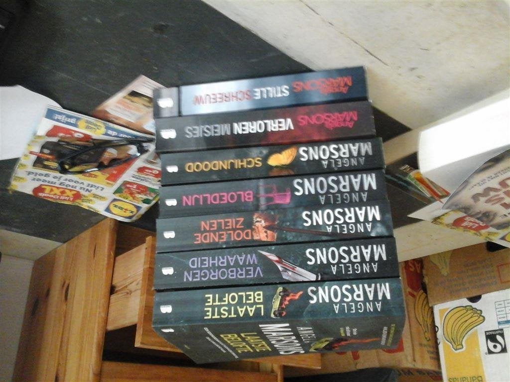 angela marsons-4 stuks-uitstekende staat-losse verkoop, Verzenden, Zo goed als nieuw