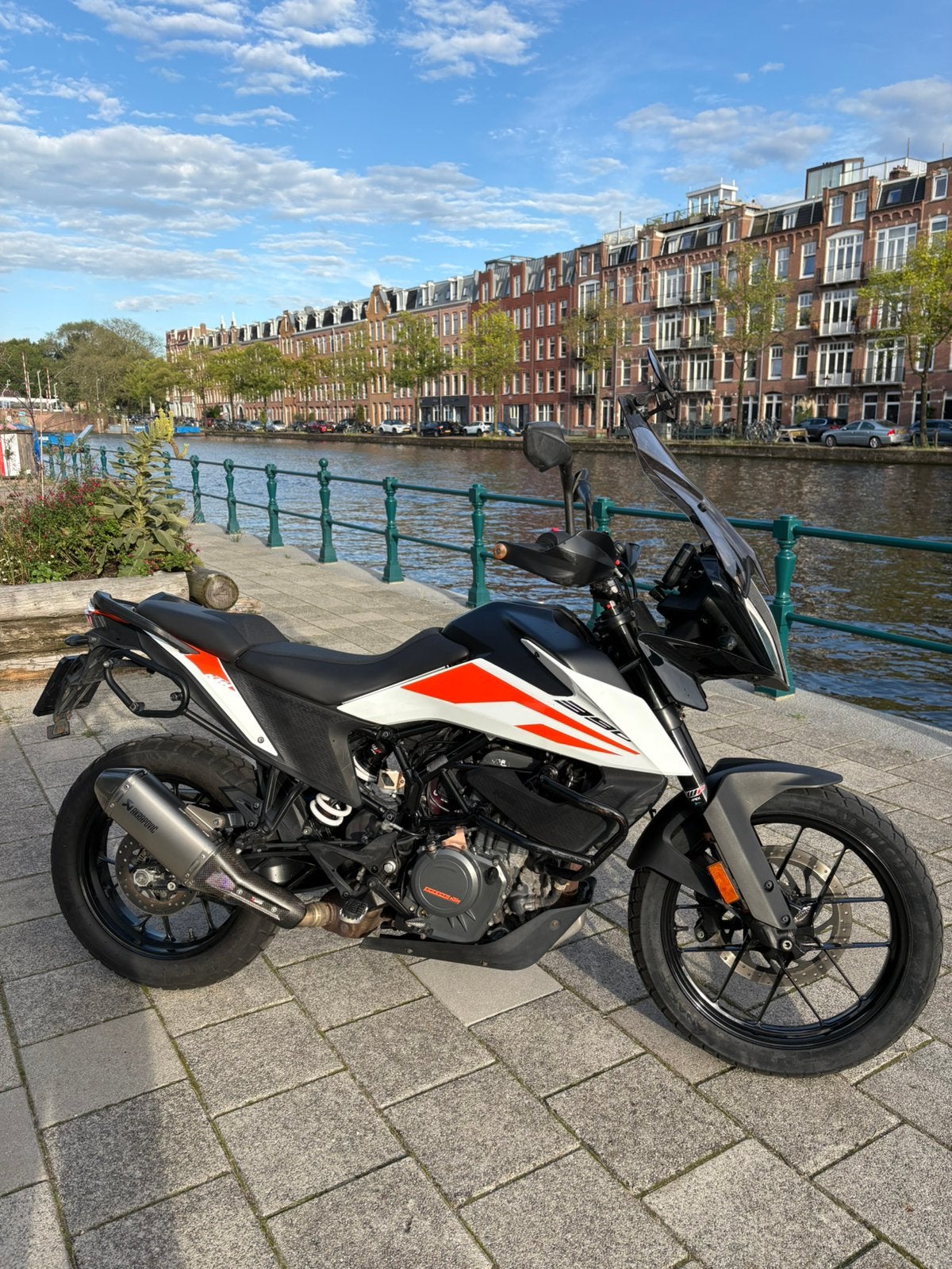 KTM 390 Adventure (Akrapovic, Quickshifter & KTM zijkoffers), 390 cc, Gebruikt, Enduro, Minimaal motorrijbewijs A2