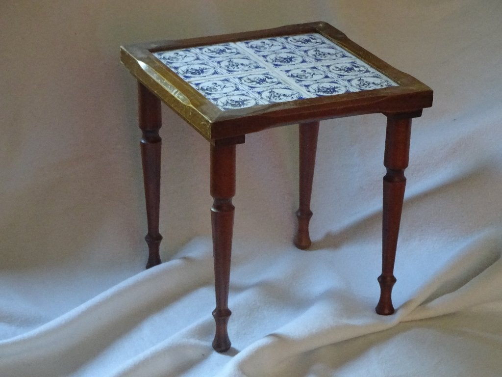 Klein vintage bijzettafeltje, Minder dan 45 cm, Minder dan 55 cm, Gebruikt, Vierkant