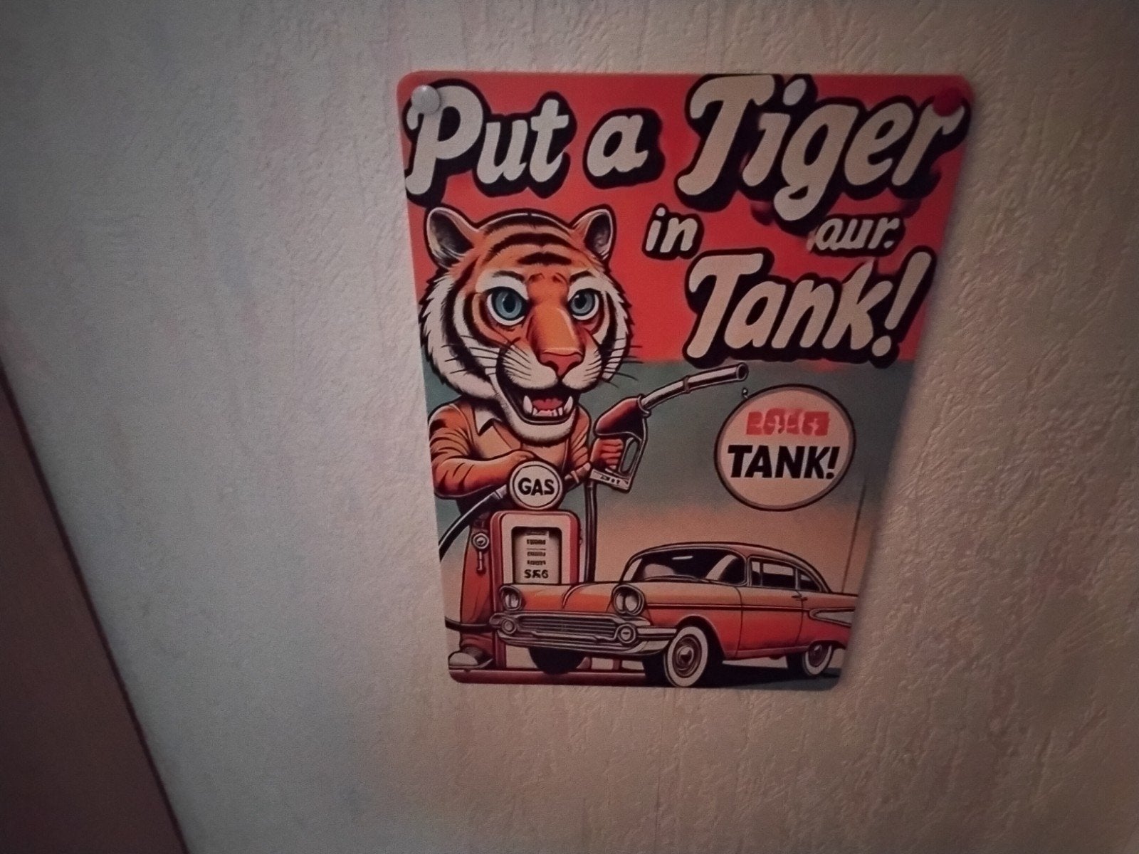 WANDPLAAT PUT A TIGER IN AUR TANK, Ophalen of Verzenden, Nieuw
